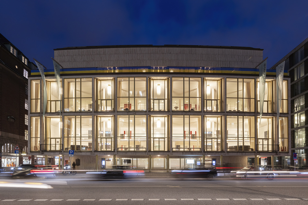 Ombouw van de zaalverlichting naar led in de Hamburger Staatsopera