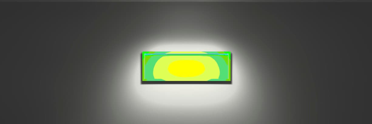 ERCO Wallwasher-Leuchte mit Spherolit-Linse für gleichmäßige vertikale Beleuchtung.