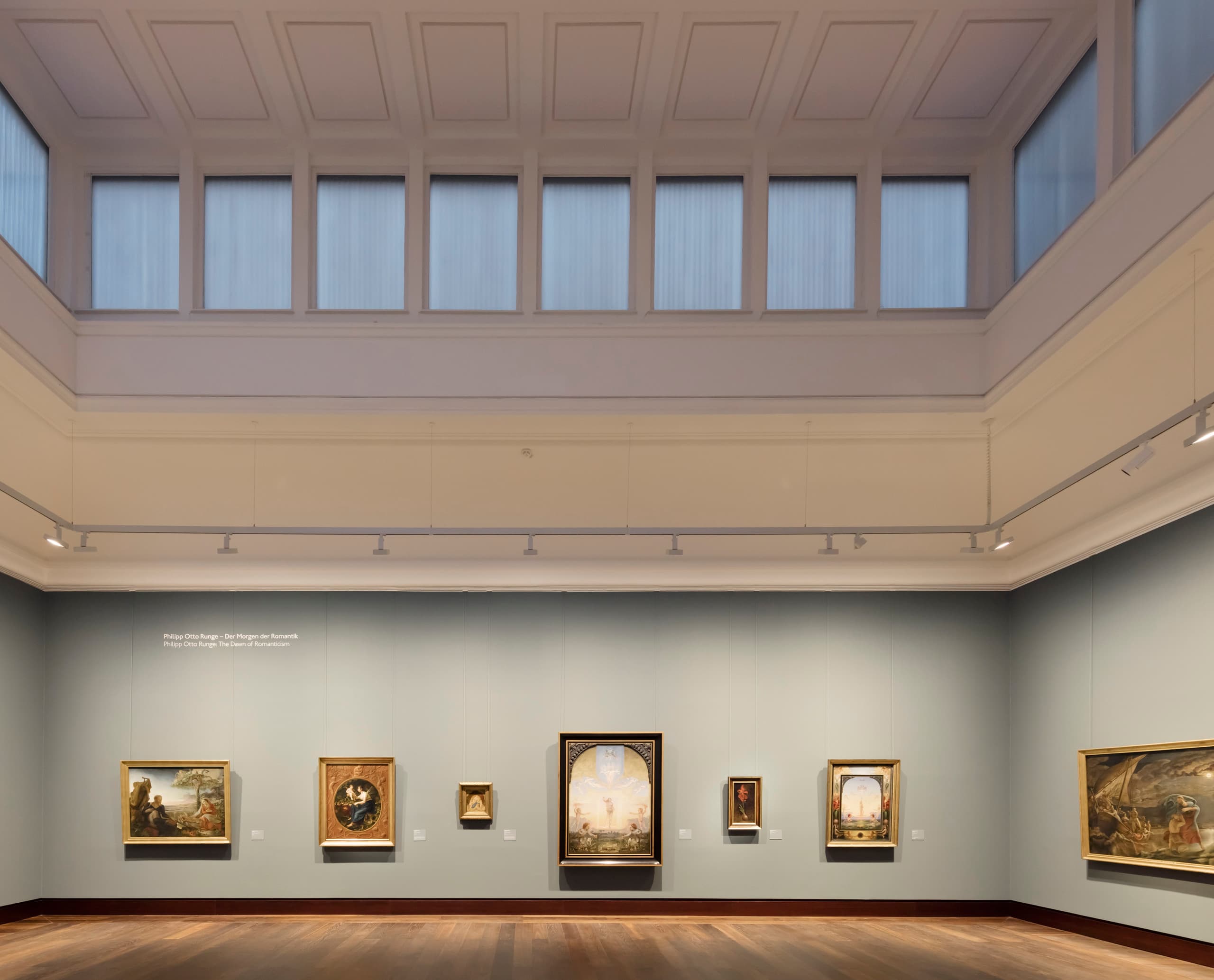 Hamburger Kunsthalle Galerieräume mit ERCO LED-Beleuchtung für gleichmäßige Wandflutung und Akzentuierung der Kunstwerke.