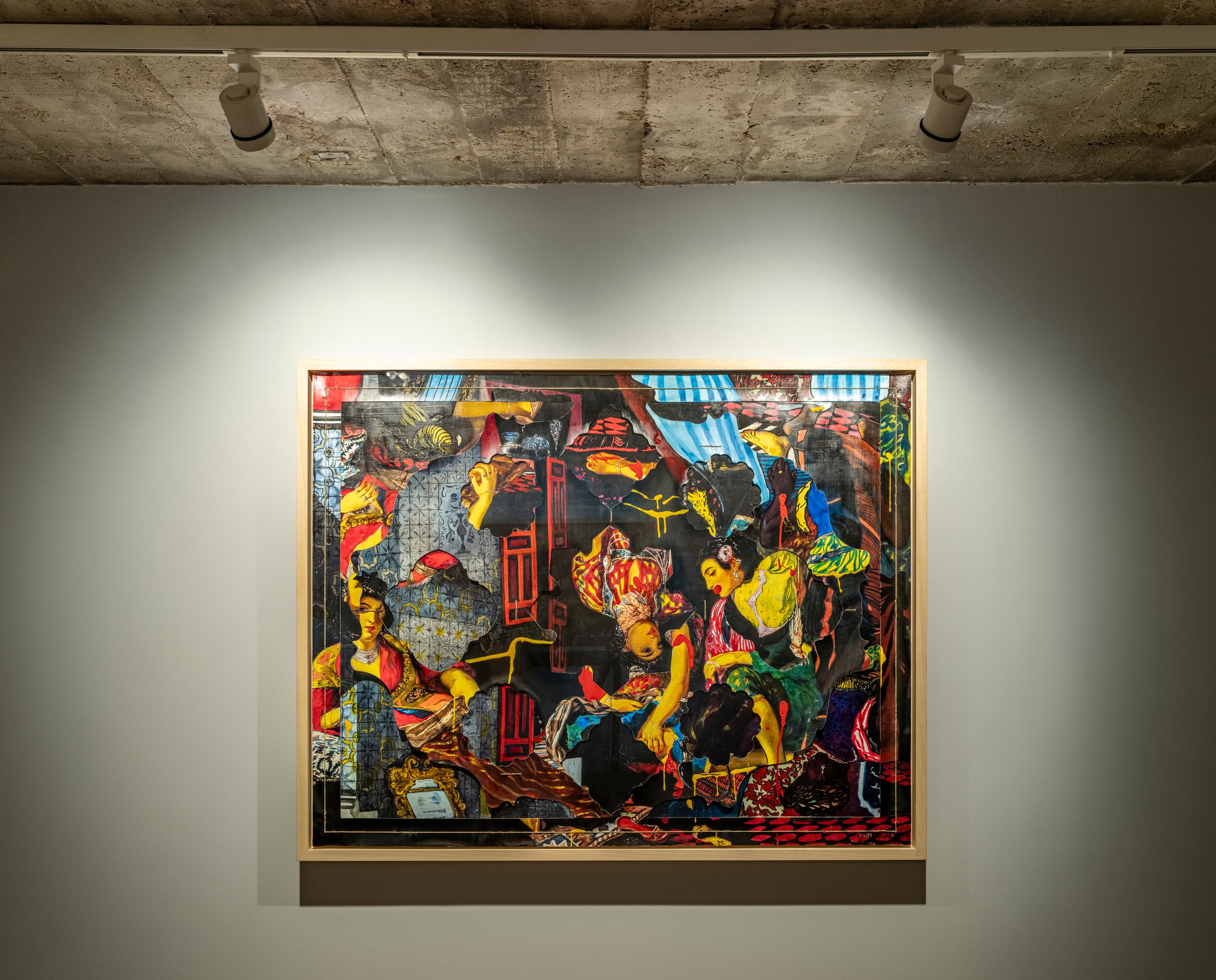 Kunstwerk beleuchtet mit ERCO LED-Strahlern in der Lilia Ben Salah Galerie, Paris.