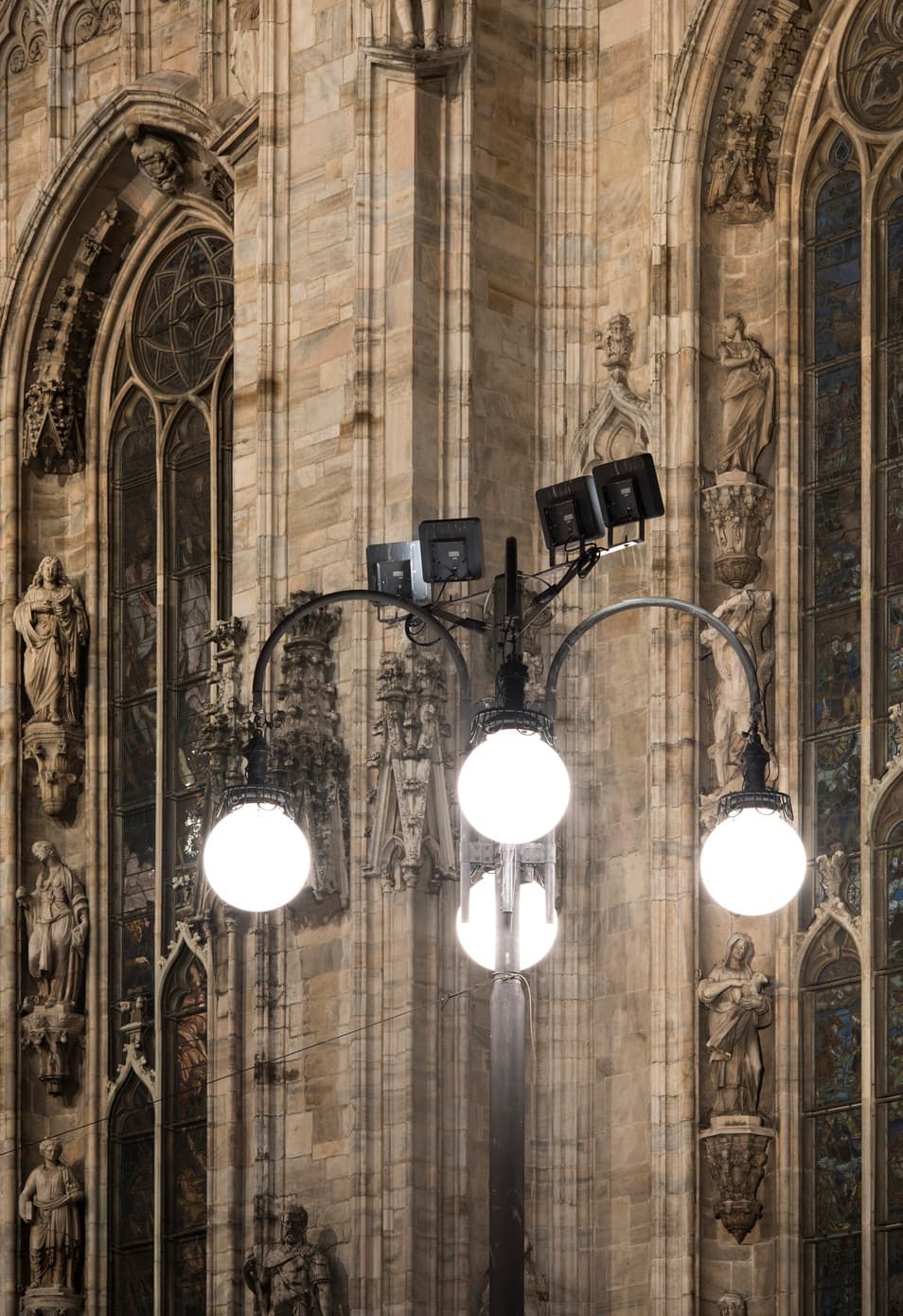 Mailänder Dom Fassade mit ERCO LED-Strahlern für energieeffiziente Aussenbeleuchtung.