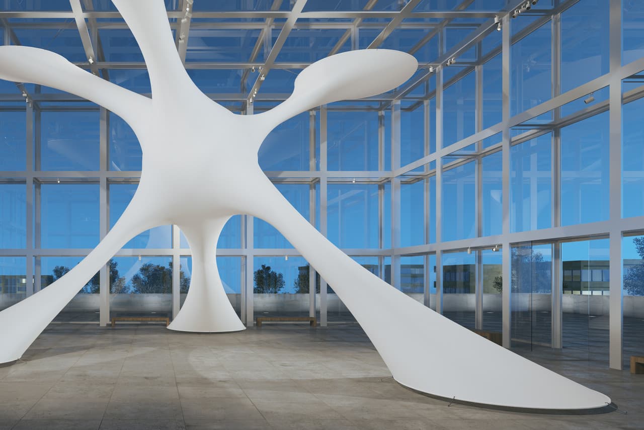 Eine skulpturale Installation in einem modernen Raum, beleuchtet mit ERCO Licht.