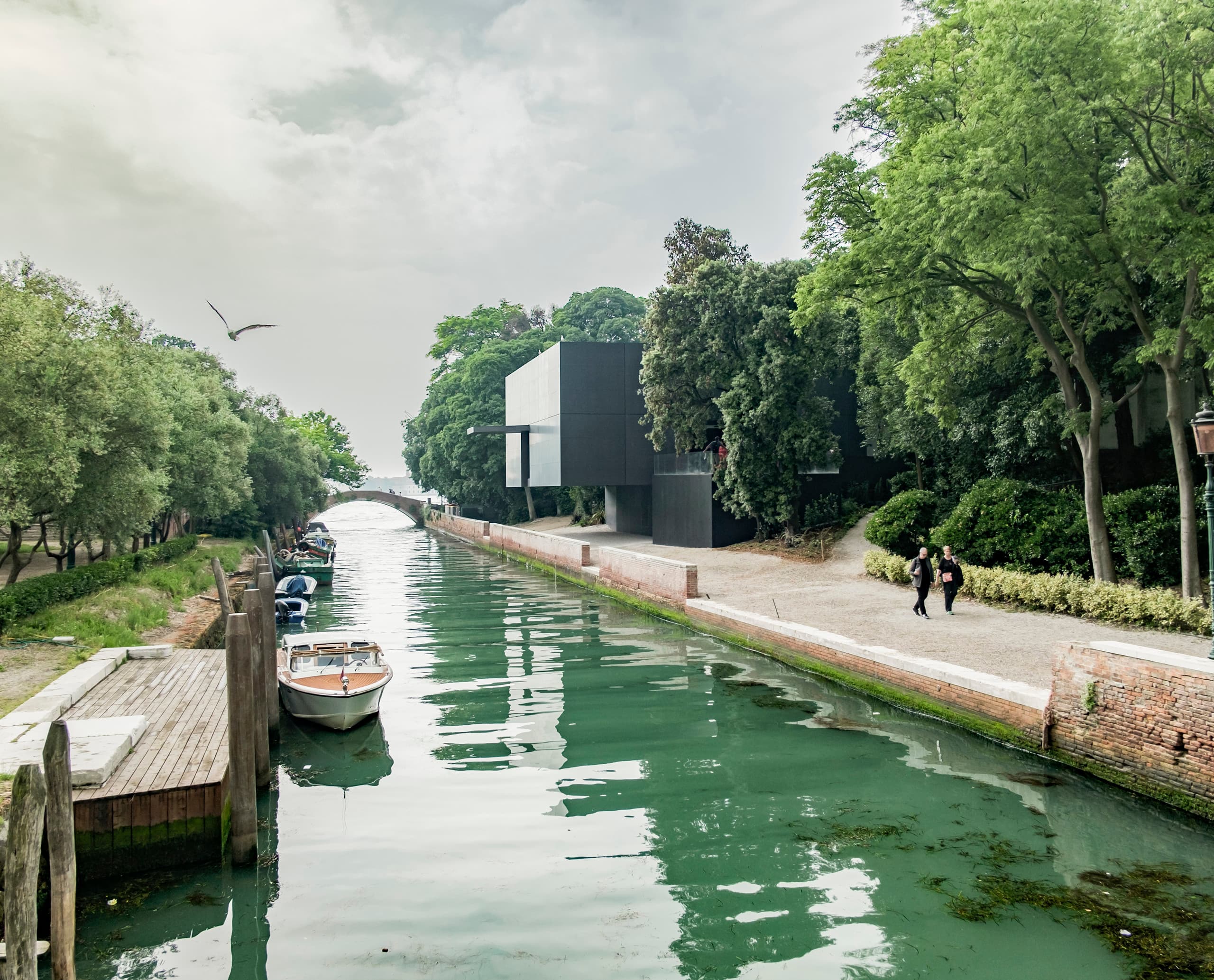Der australische Pavillon auf der Biennale in Venedig mit ERCO-Beleuchtung.