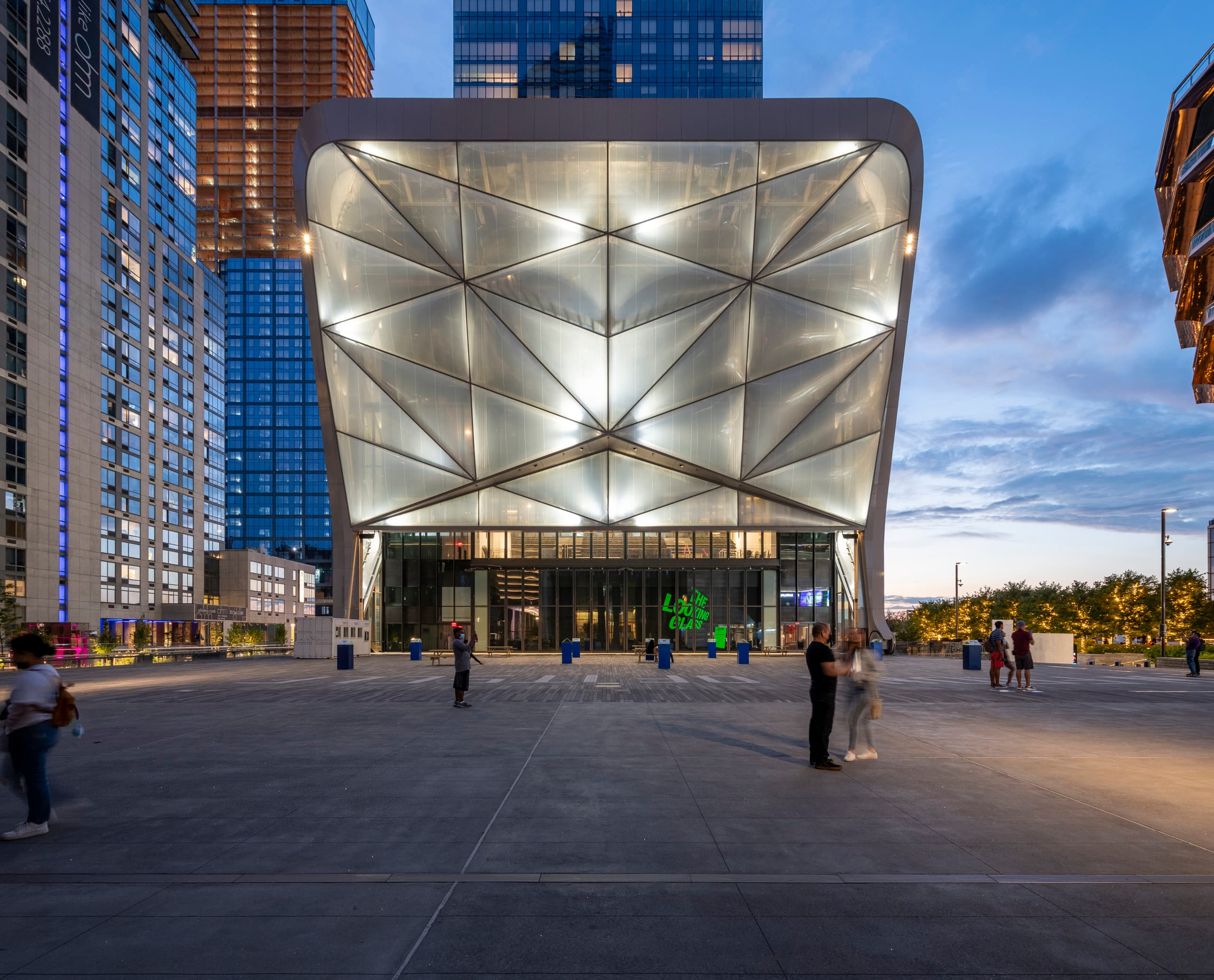 The Shed in Hudson Yards, New York, beleuchtet mit ERCO Licht.