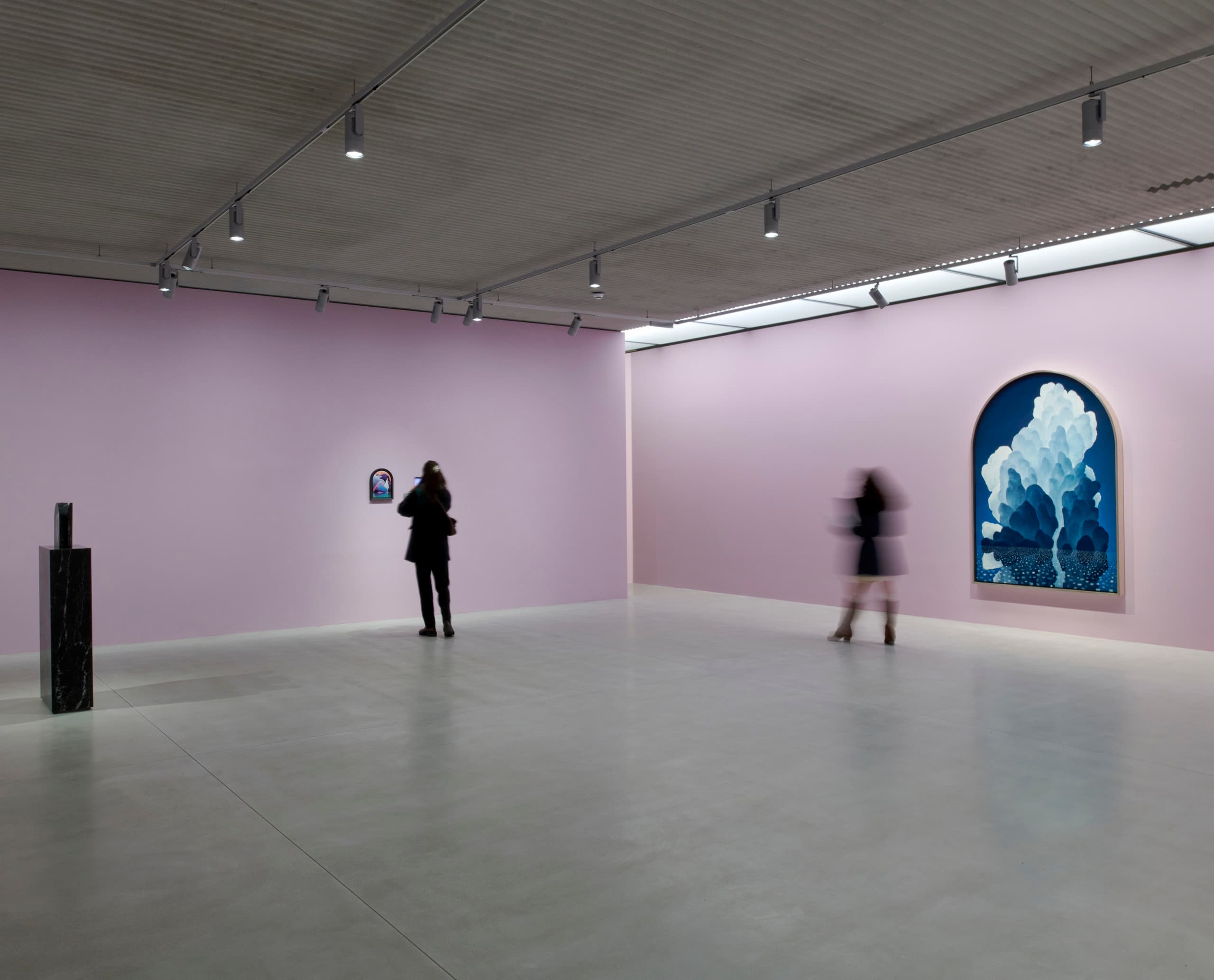 ERCO LED-Beleuchtung in der Xavier Hufkens Galerie, Brüssel, für flexible Kunstausstellungen.