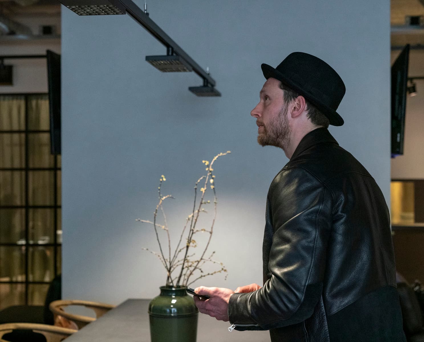 Joaquim de Abreu unter ERCO LED-Leuchten, der Lichtdesigner im nordischen Raum.