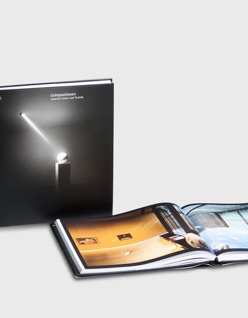 ERCO Buch 'Lichtpositionen' über Lichtqualität und Designansätze in der Architektur.