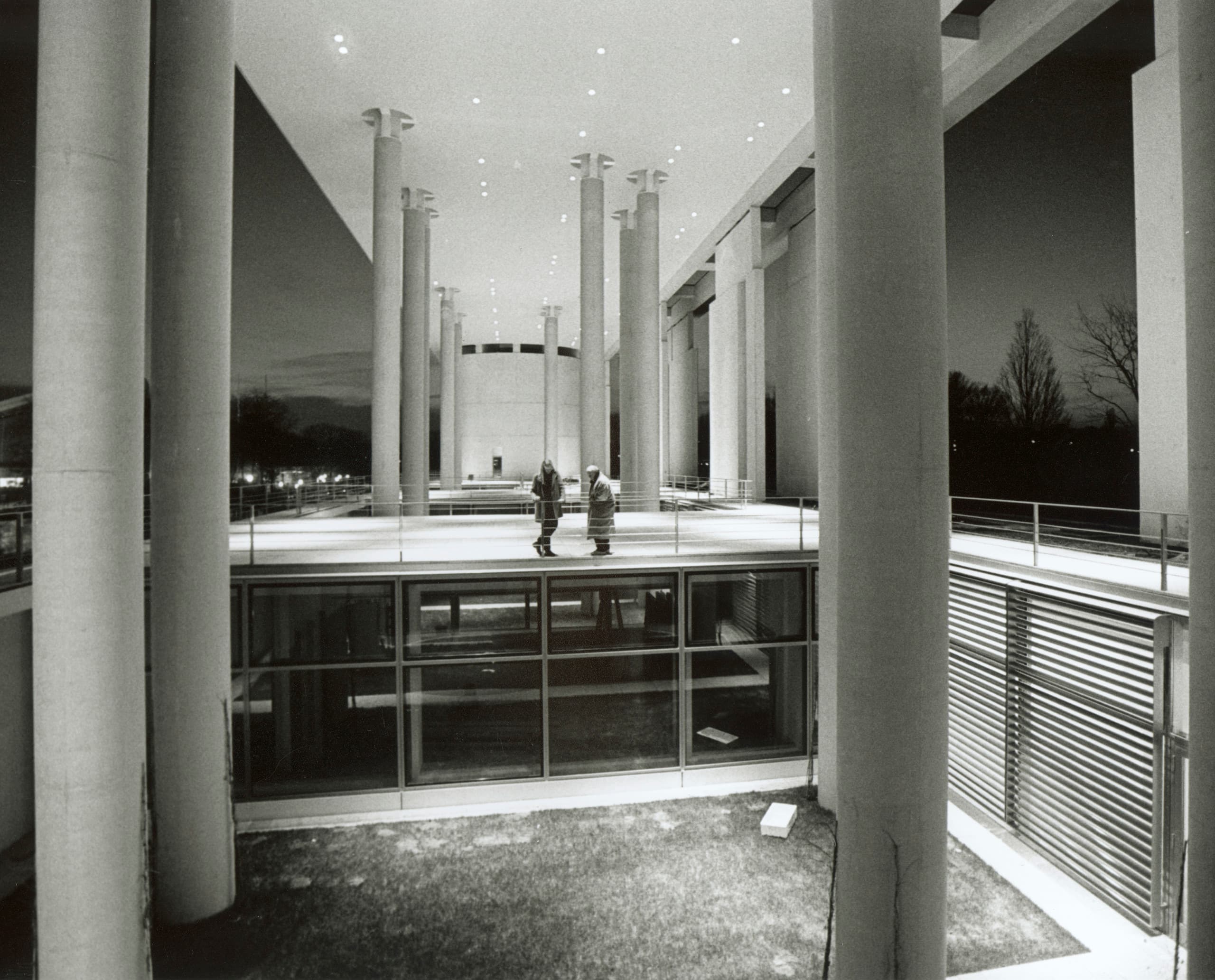 Bundeskanzleramt Berlin: Architektonische Beleuchtung mit ERCO Lichtlösungen für Regierungsgebäude.