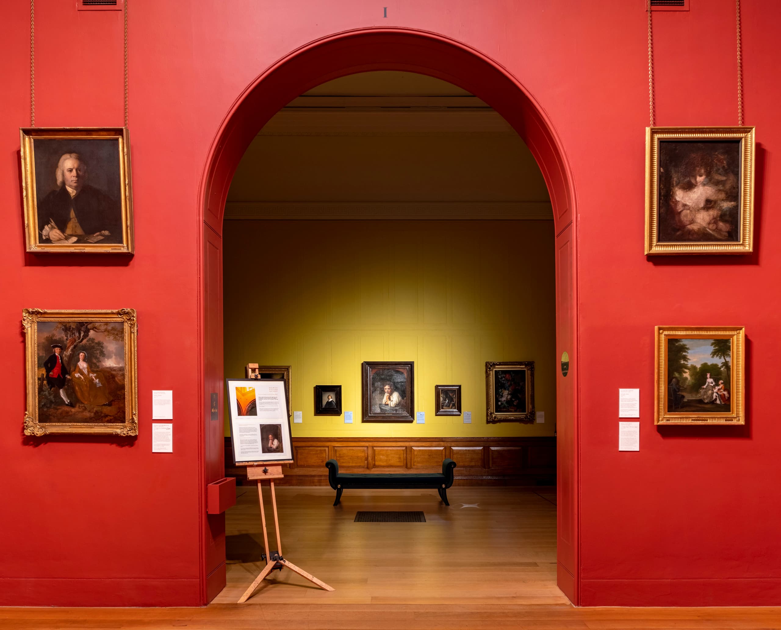 Gemäldeausstellung im Dulwich Picture Gallery mit ERCO LED-Beleuchtung für Rembrandt's Light.