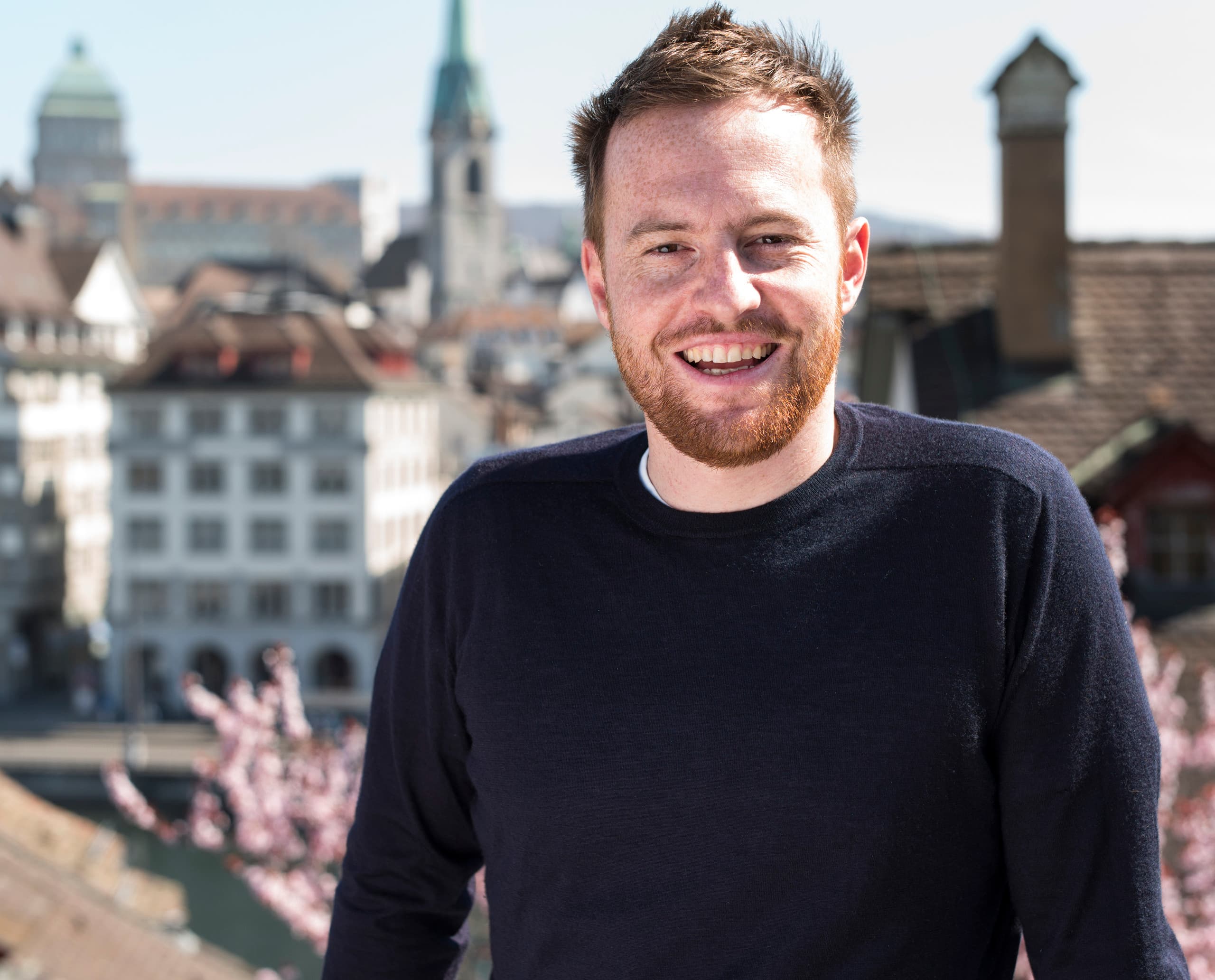 Filippo Santoni, Architekt des D.A.T.E. Sneaker Stores in Mailand, mit ERCO Licht.