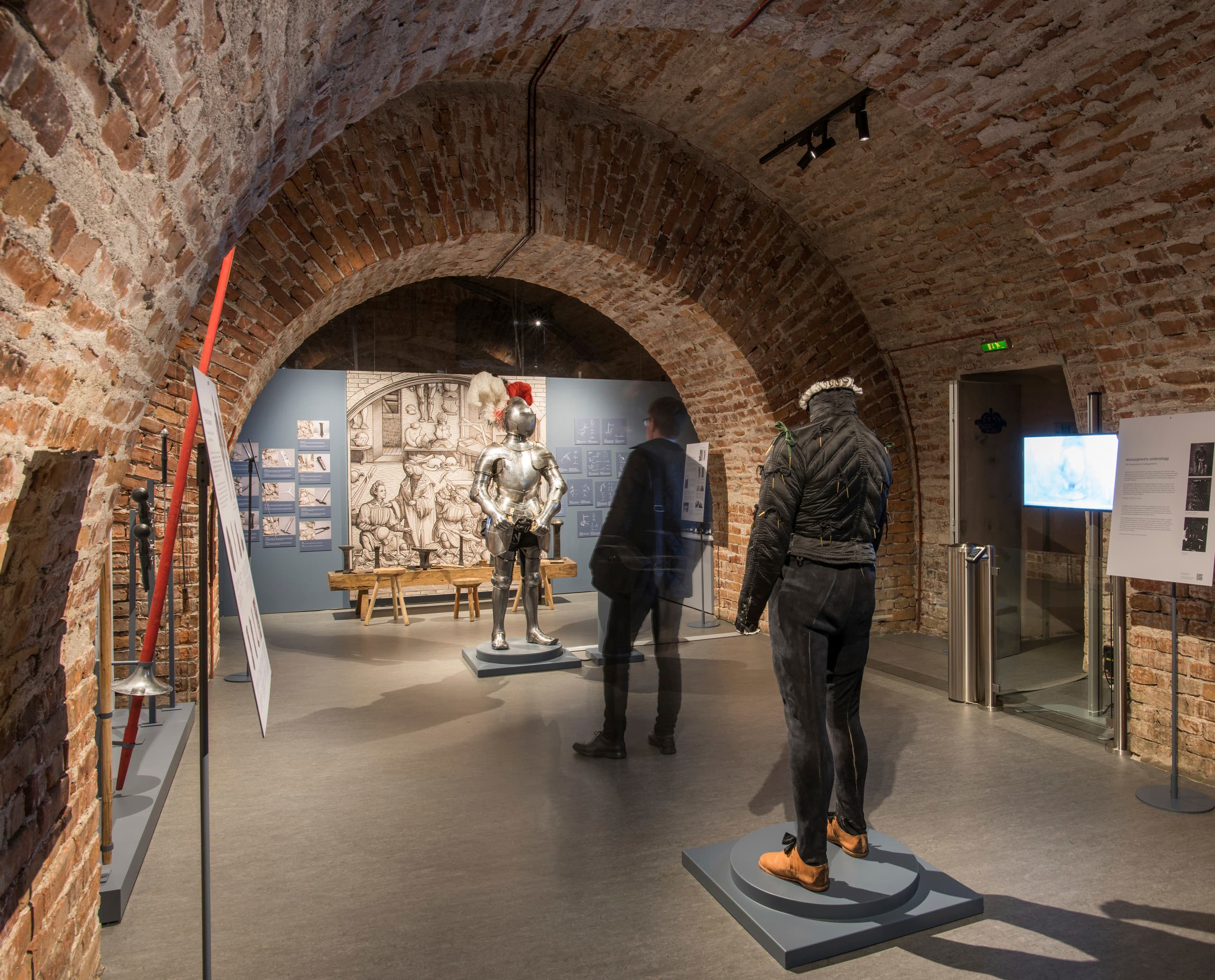 ERCO Eclipse Strahler beleuchten temporäre Ausstellungen in der königlichen Waffenkammer in Stockholm.