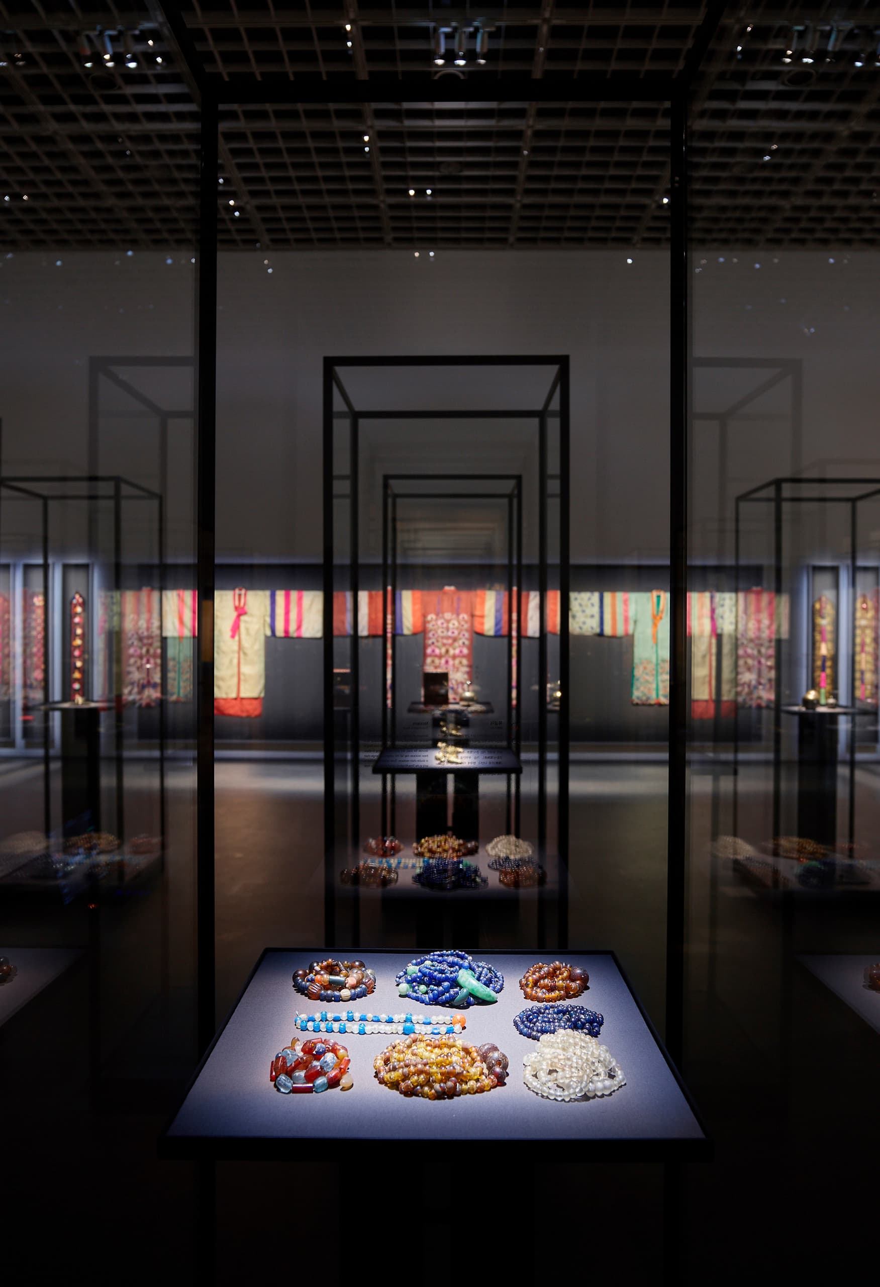 Amorepacific Museum of Art, Seoul: Präzise Ausstellungsbeleuchtung mit ERCO Pollux Konturstrahlern.