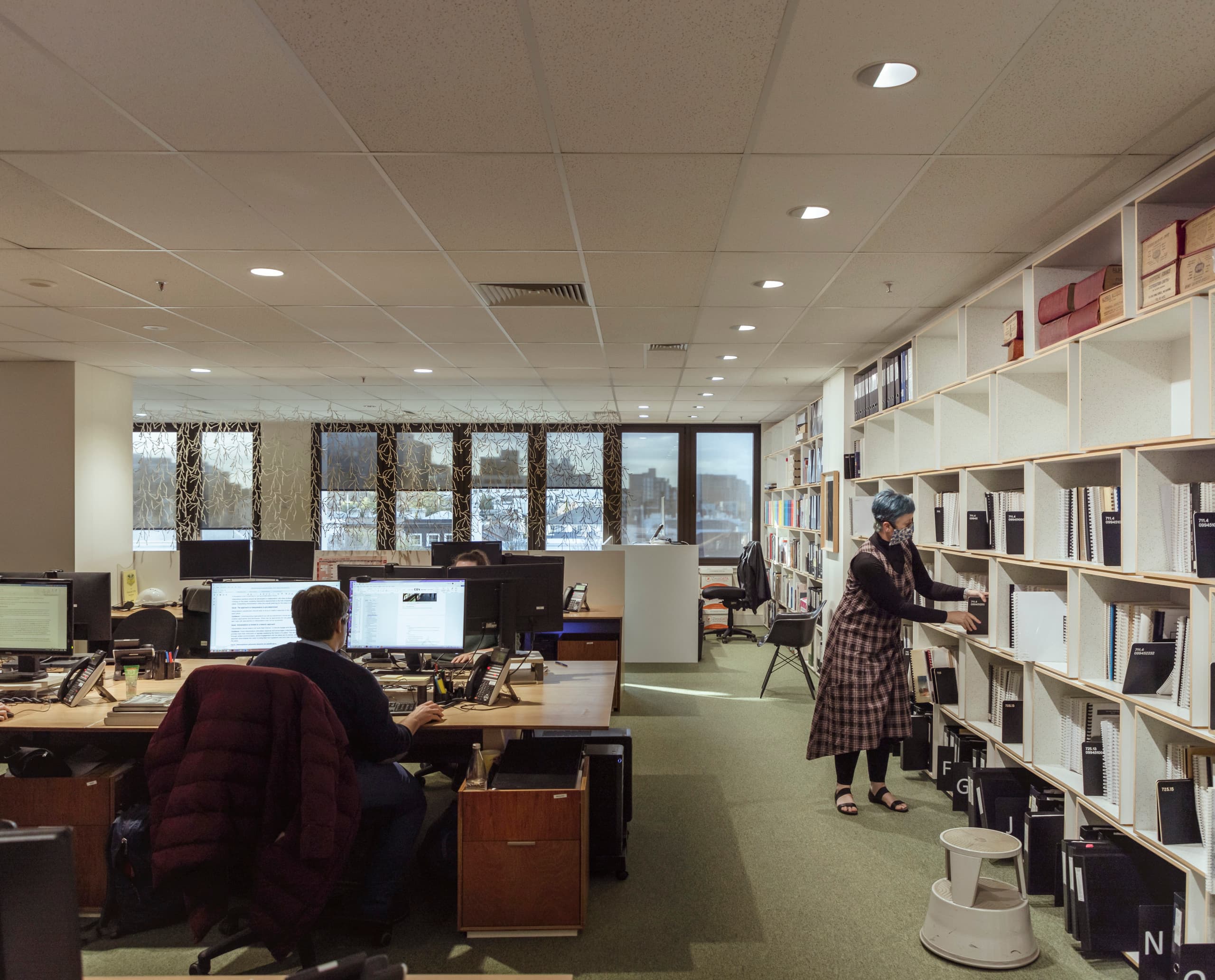 ERCO Iku Downlights in einem Büro von Lovell Chen in Melbourne für Human Centric Lighting.