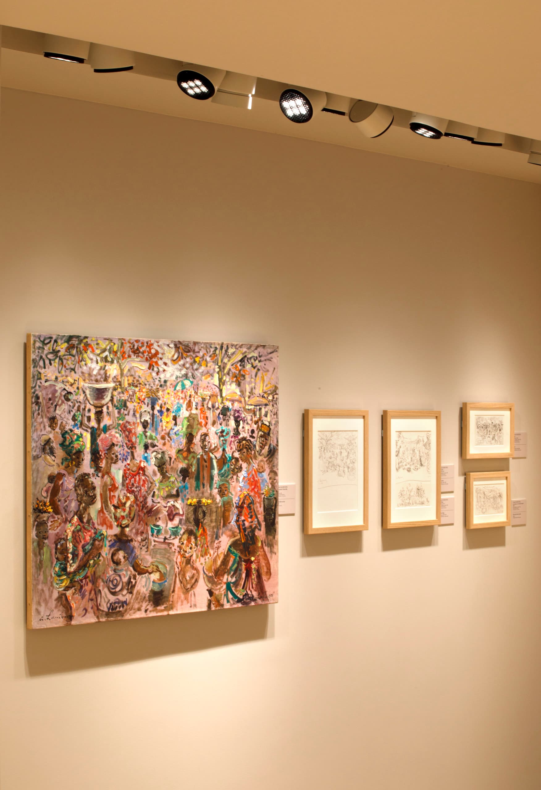 ERCO Parscan Strahler beleuchten Kunstwerke in Les Franciscaines, Deauville.