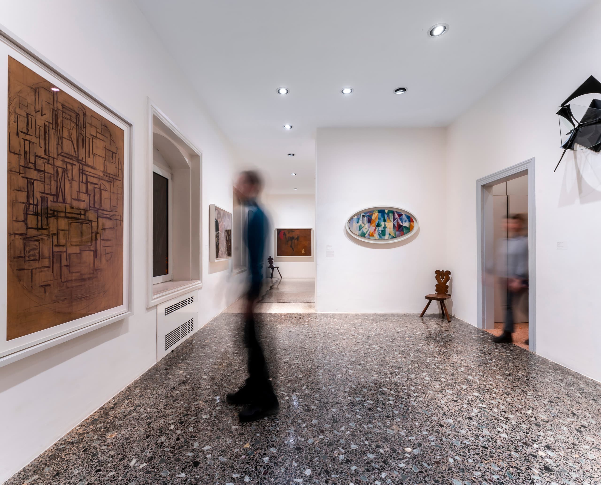 LED-Beleuchtung in der Peggy Guggenheim Collection, Venedig, für verbesserte Lichtqualität und Energieeffizienz.