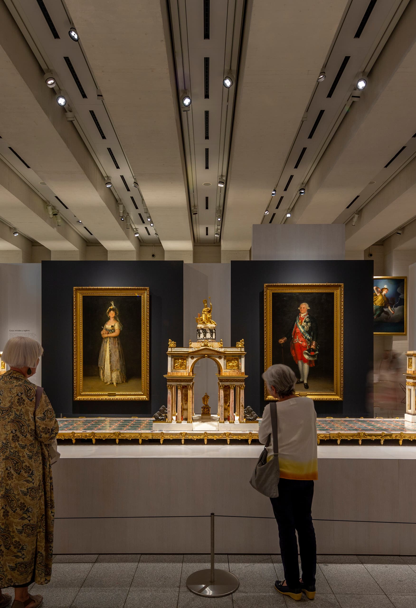 Galería de las Colecciones Reales mit ERCO LED-Beleuchtung für Kunstwerke und Besucher.