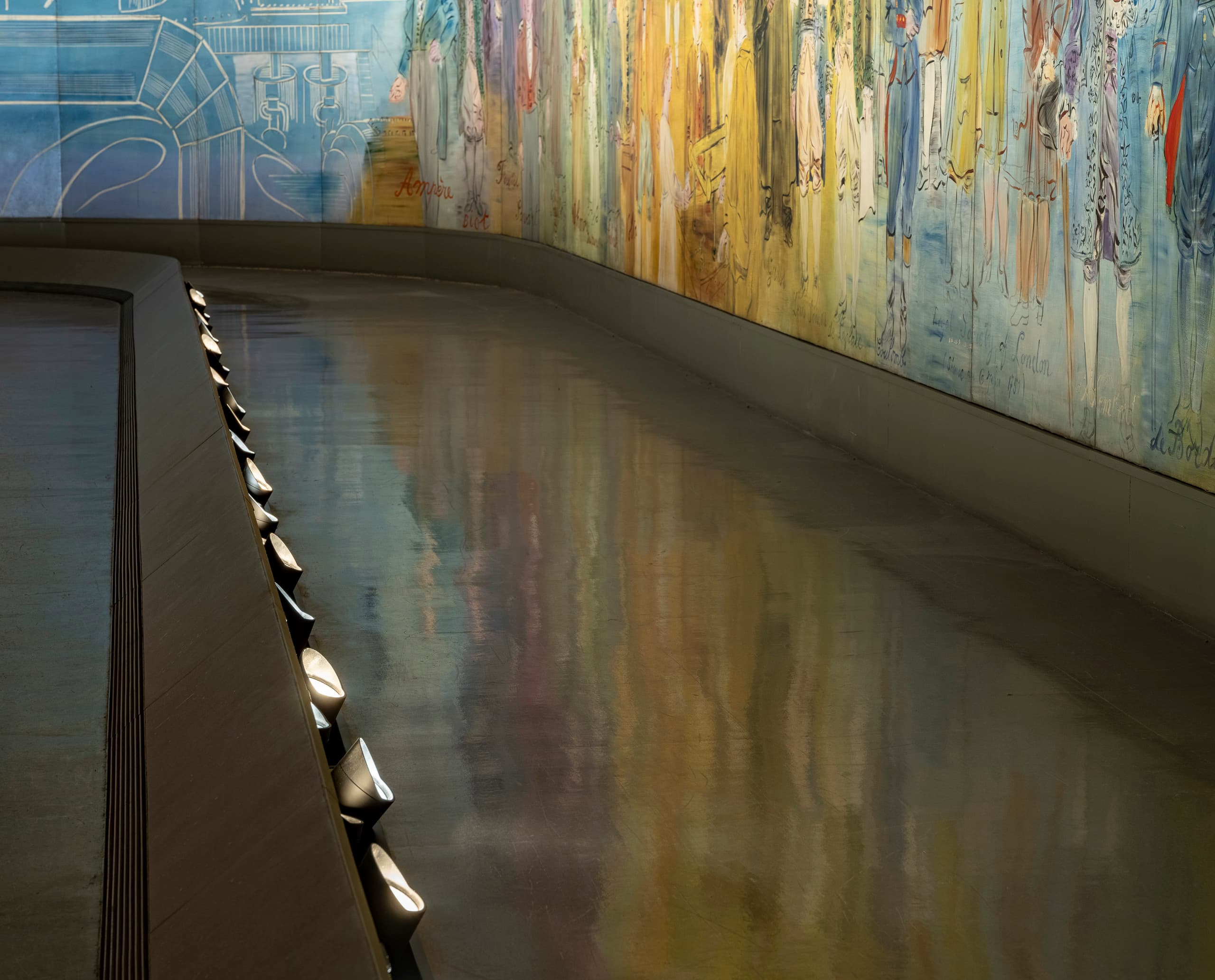 ERCO LED-Wallwasher beleuchten Raoul Dufys "La Fée Électricité" im Musée d'Art Moderne, Paris.