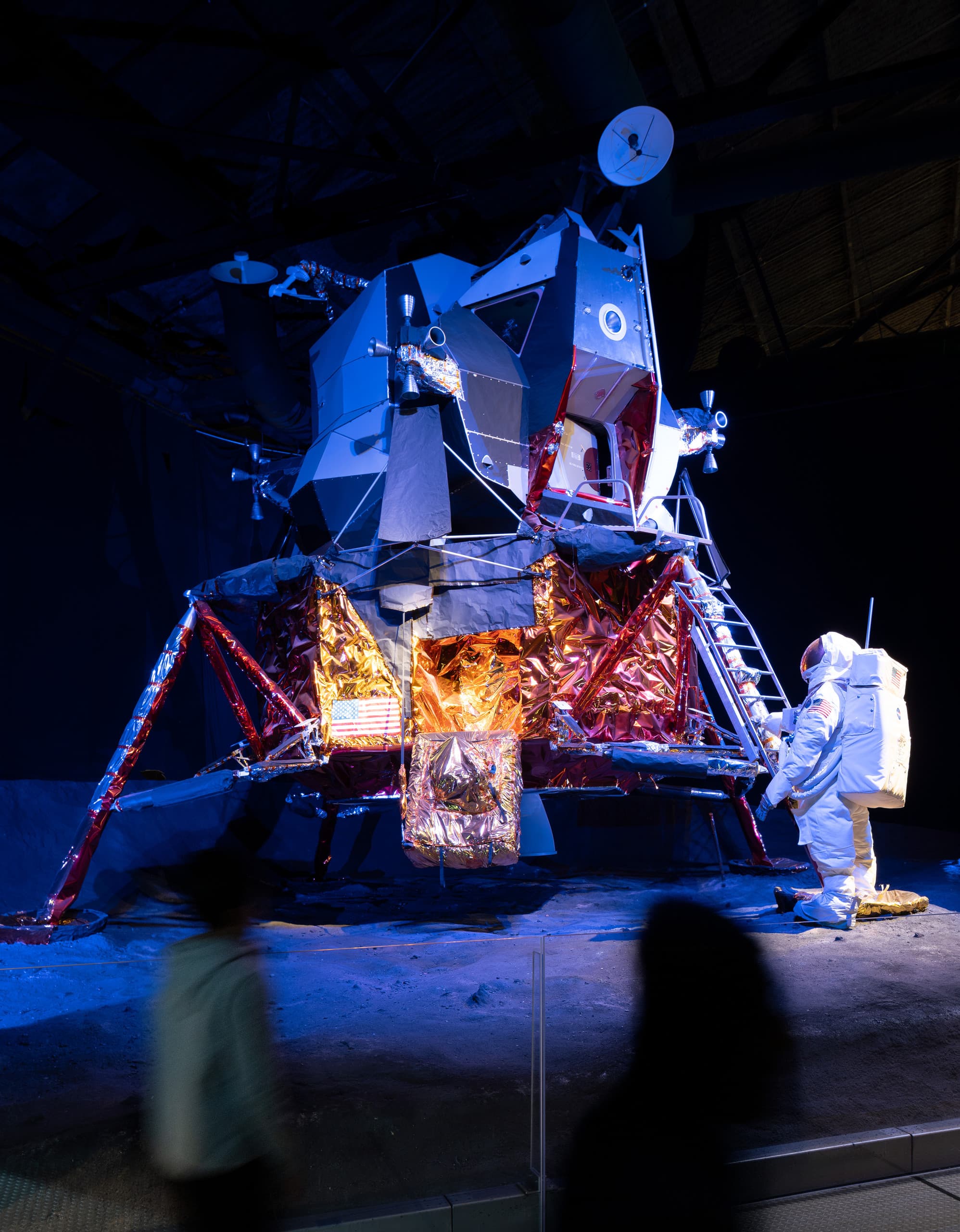 Apollo Lunar Module im Cradle of Aviation Museum, beleuchtet mit ERCO LED-Strahlern.