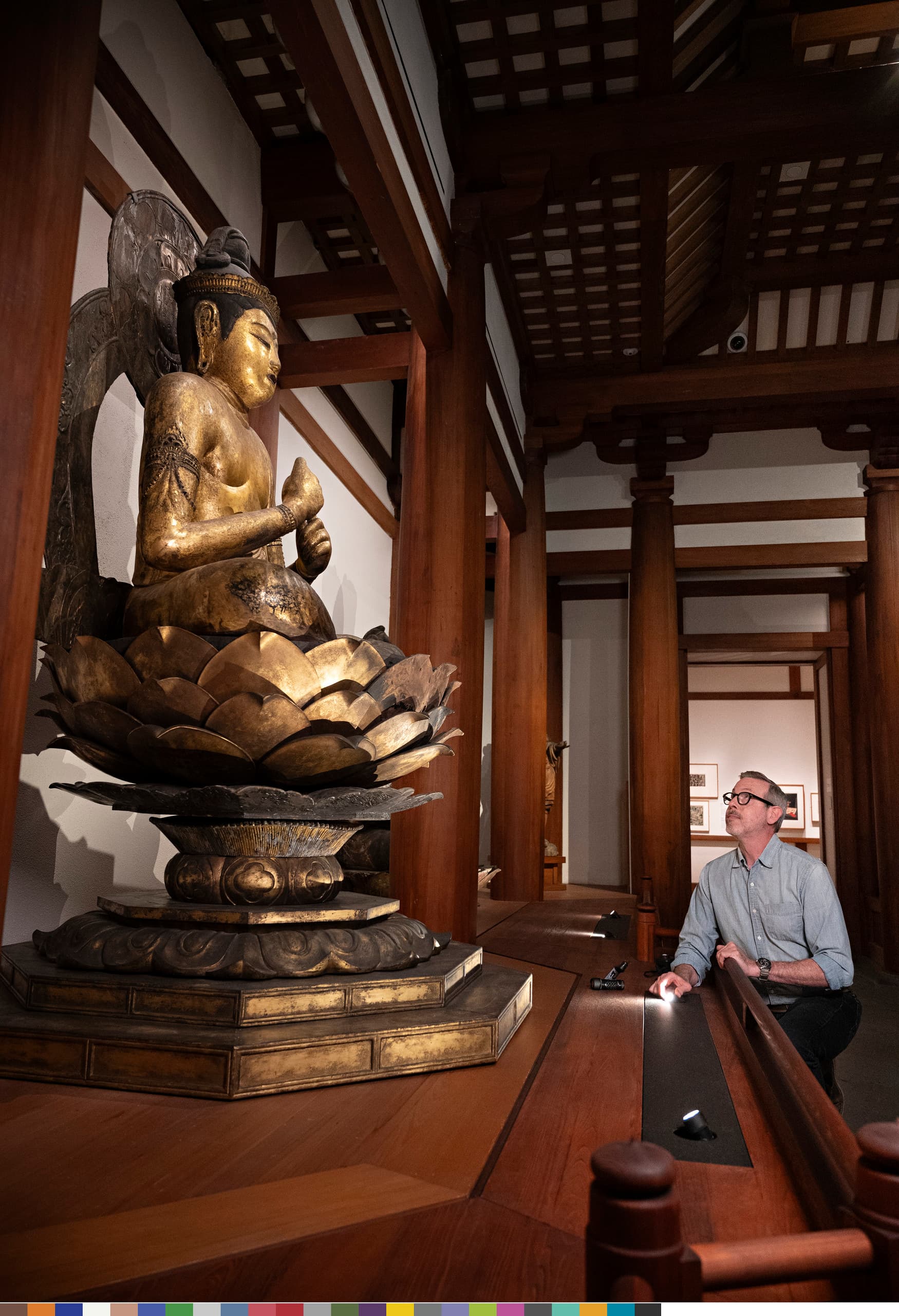 Beleuchtete Buddha-Statue im Museum of Fine Arts, Boston, mit ERCO LED-Beleuchtung.