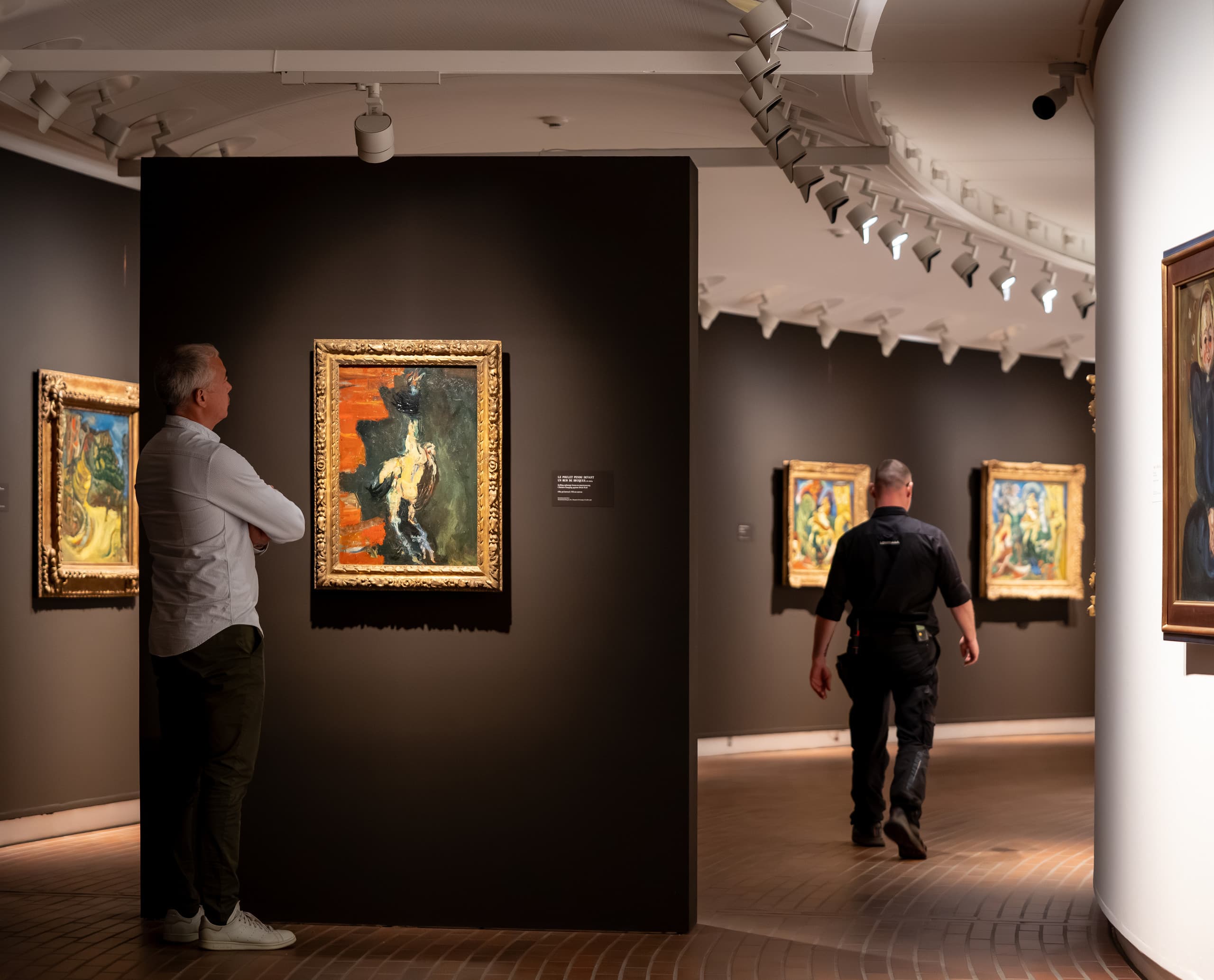 LED-beleuchtete Kunstwerke im Louisiana Museum, beleuchtet mit ERCO Parscan Strahlern.