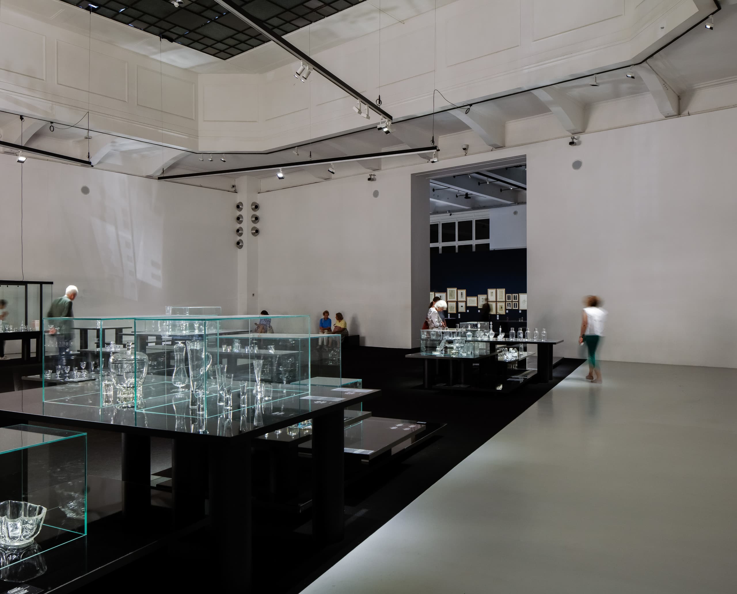 MAK Museum, Wien: Ausstellung mit ERCO Licht Board Strahlern für präzise Beleuchtung der Exponate.