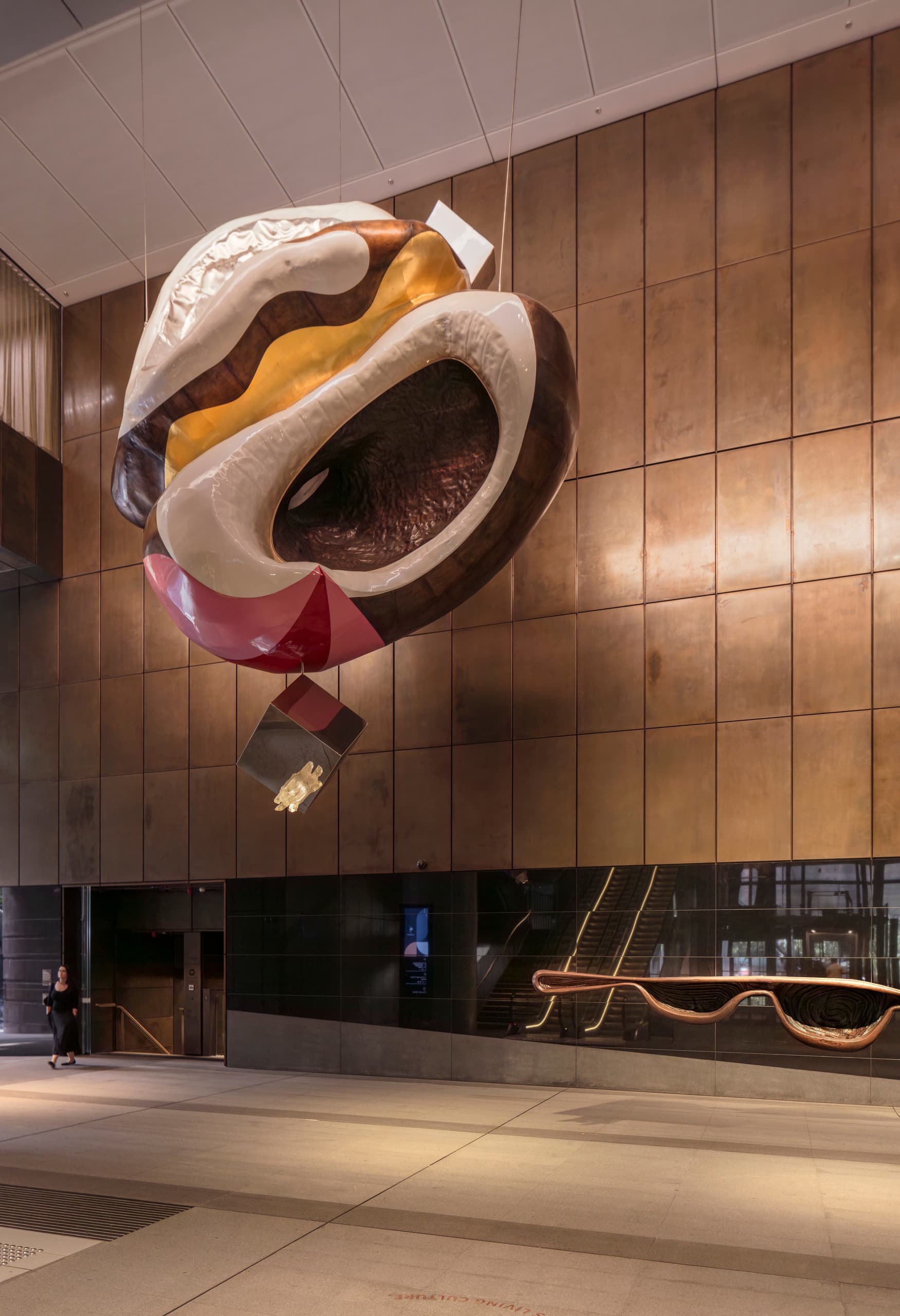 Die Skulptur "The Magic Circle" in der Martin Place Metro Station, beleuchtet mit ERCO Strahlern.