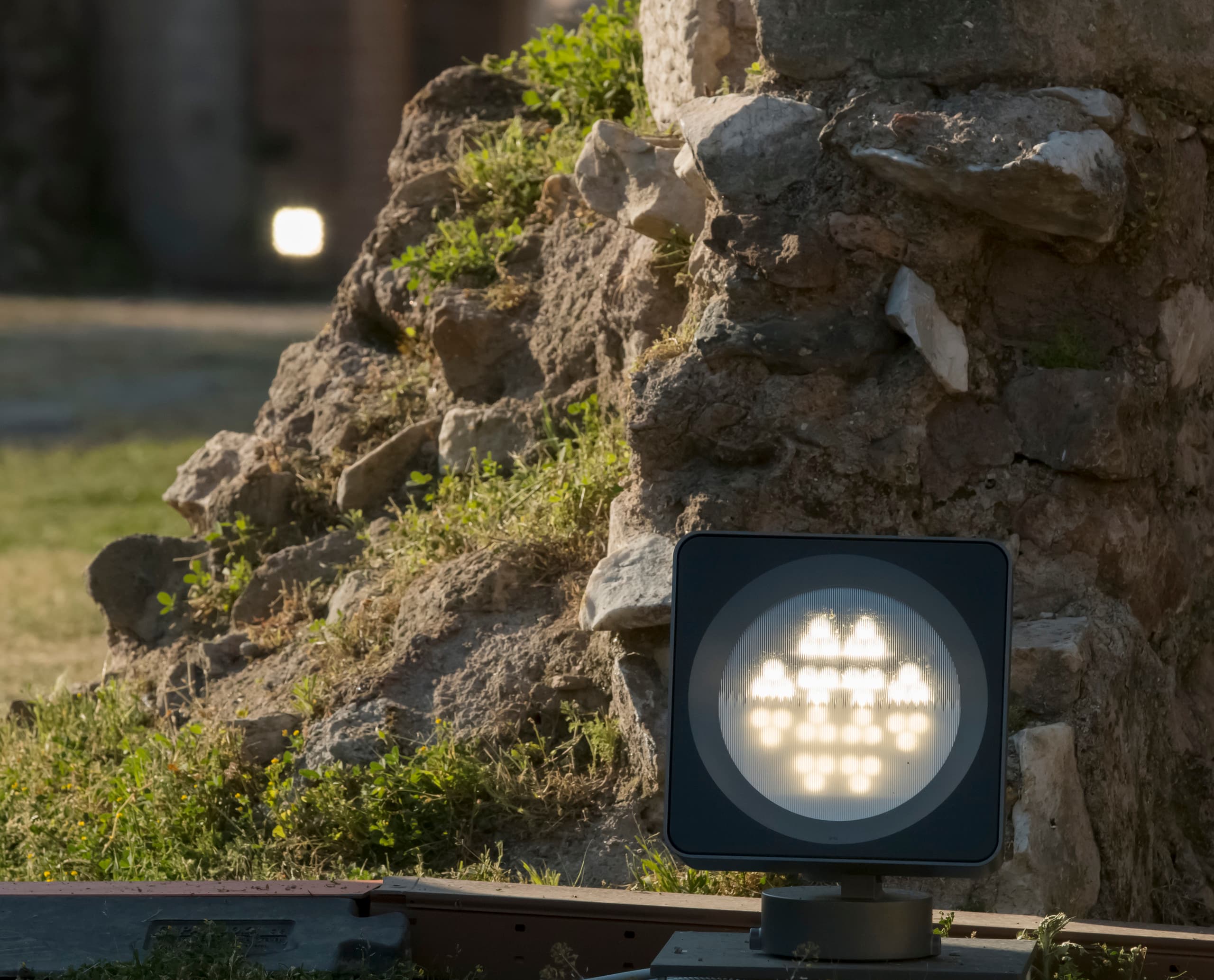 ERCO Lightscan Strahler beleuchtet die Ruinen des Imperial Forums in Rom.