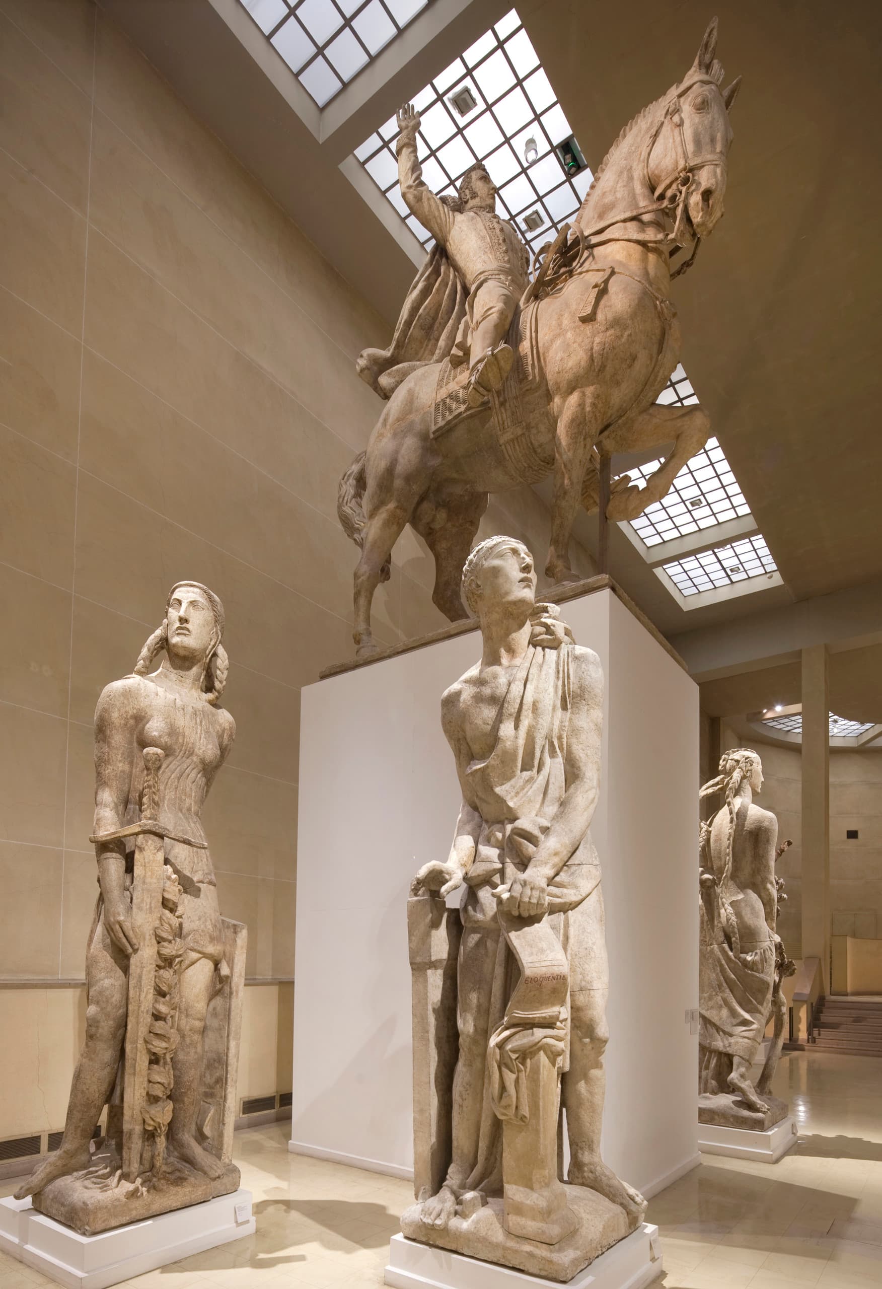 Musée Bourdelle: Monumentale Skulpturen, beleuchtet mit ERCO LED-Technologie.