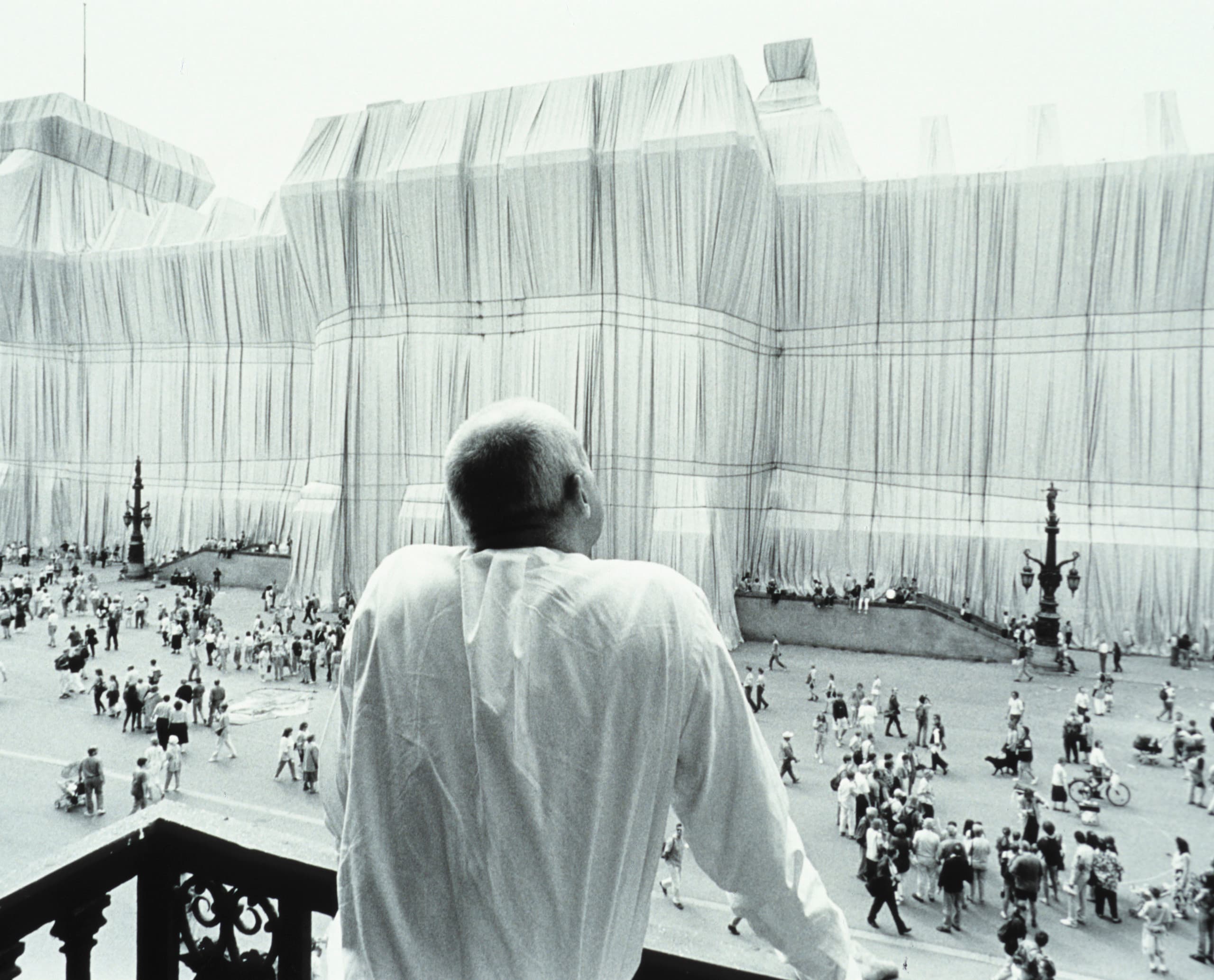 Verhüllter Reichstag von Christo und Jeanne-Claude, Kunstinstallation in Berlin.