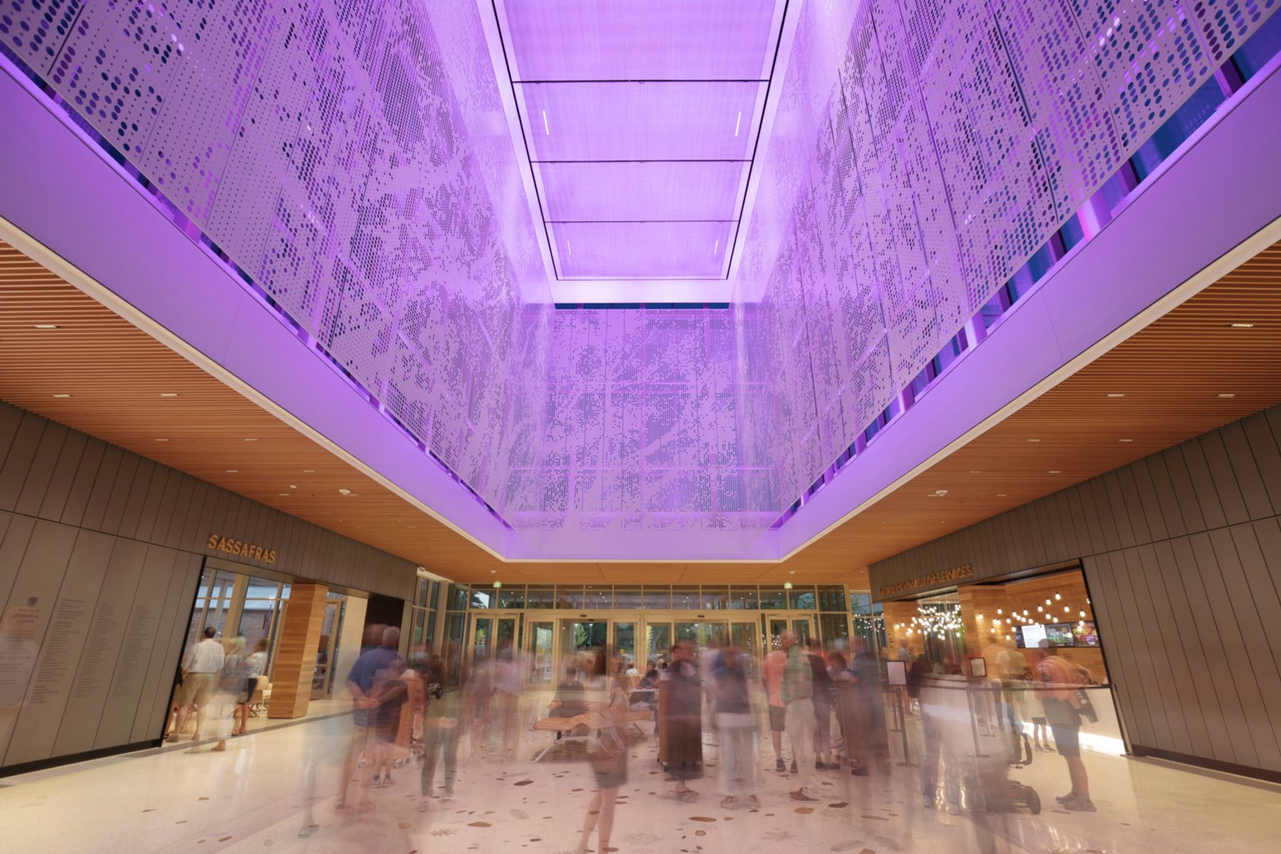 Centre d’accueil des visiteurs du Missouri Botanical Garden. Missouri. Architecture : Ayers Saint Gross et Tao + Lee, Missouri. Conception lumière : Reed Burkett Lighting Design, Missouri. Photographie : RLI Photography.
