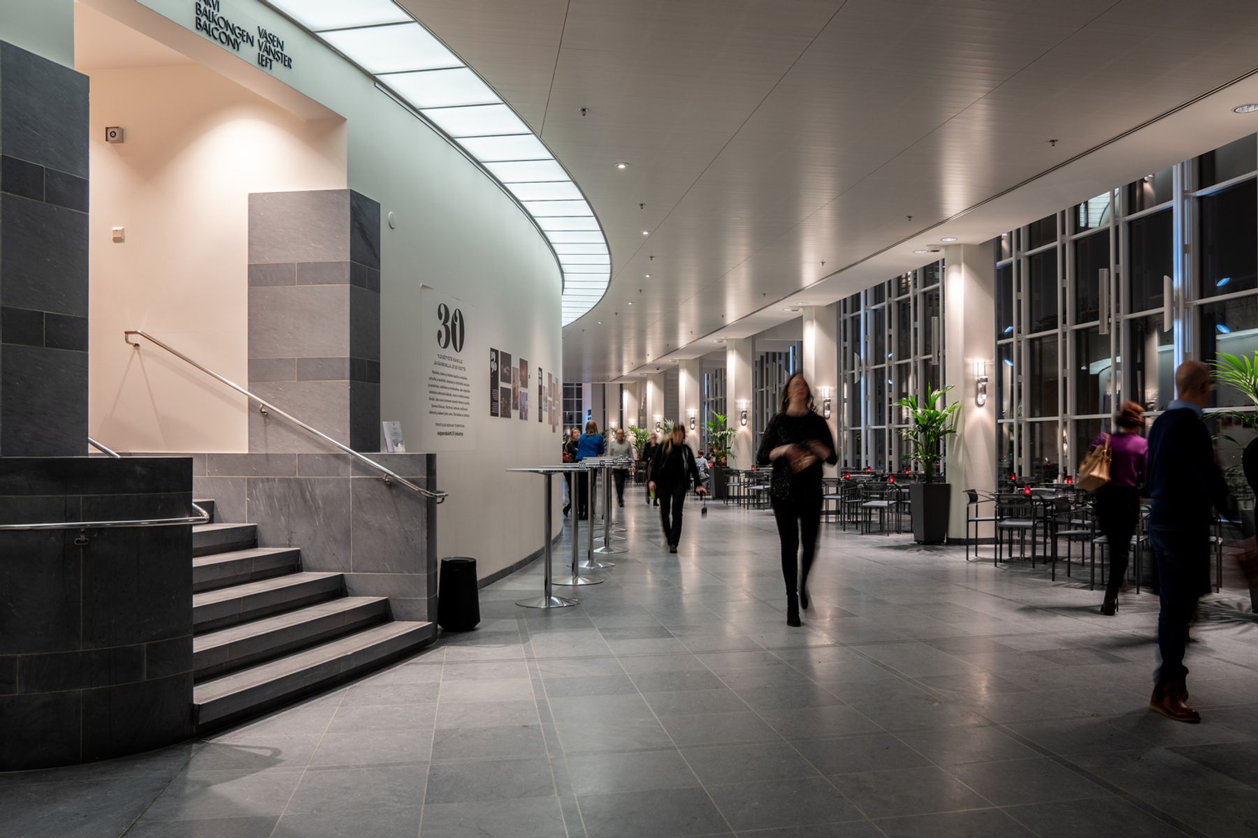Opéra d’Helsinki. Architecture : Eero Hyvämäki, Jukka Karhunen, Risto Parkkinen, Helsinki ; conception électricité : Reijo Lehtimäki, Ramboll Finland. Conception lumière : Kaisa Lindstedt, Ramboll Finland ; conception électricité : Reijo Lehtimäki, Ramboll Finland. Photographie : Tomasz Majewski.