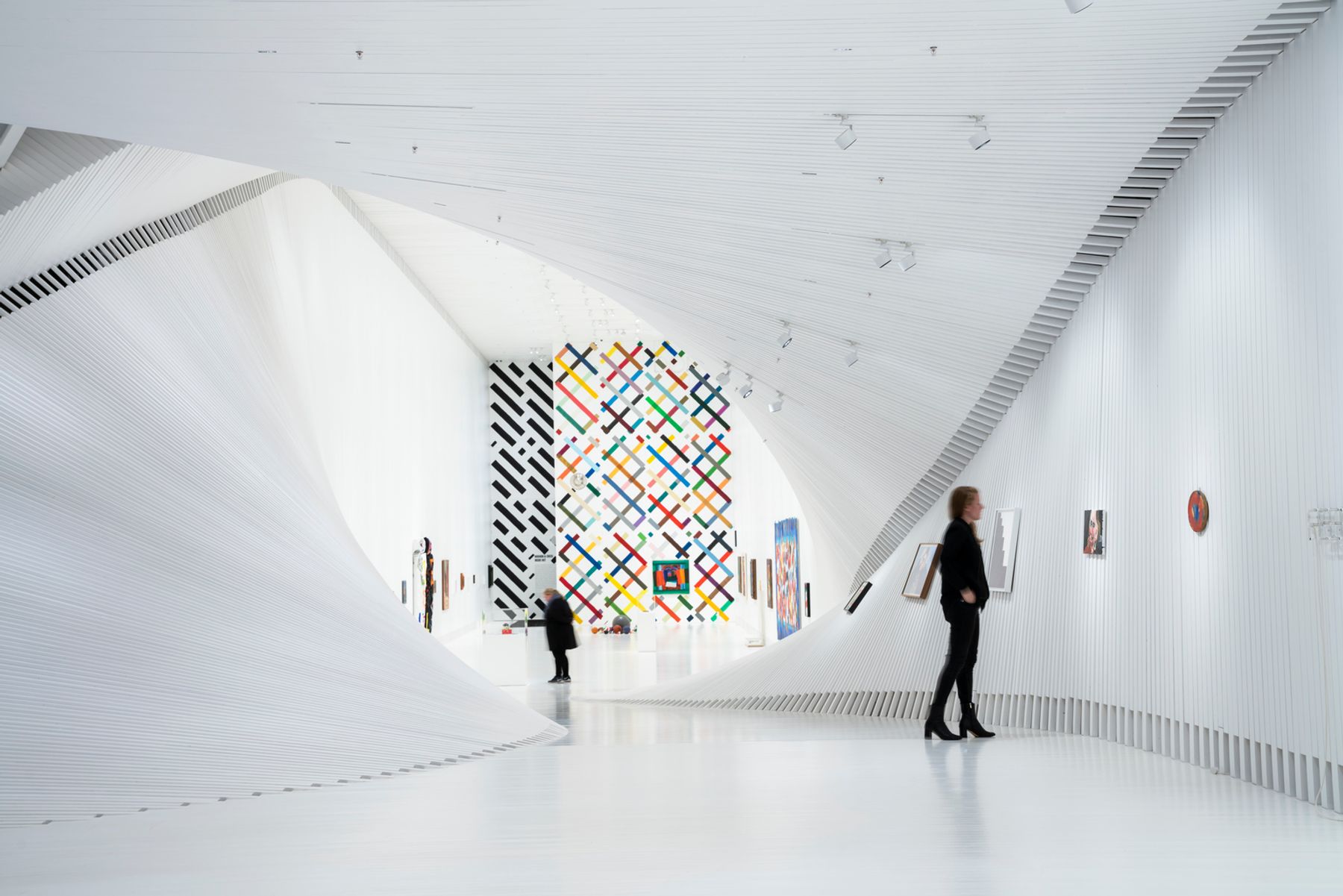 The Twist de Kistefos, Jevnaker. Arquitectura: BIG Bjarke Ingels Group, Copenhague. Diseño de iluminación: Light Bureau, Oslo. Fotografía: Tomasz Majewski, Oslo.