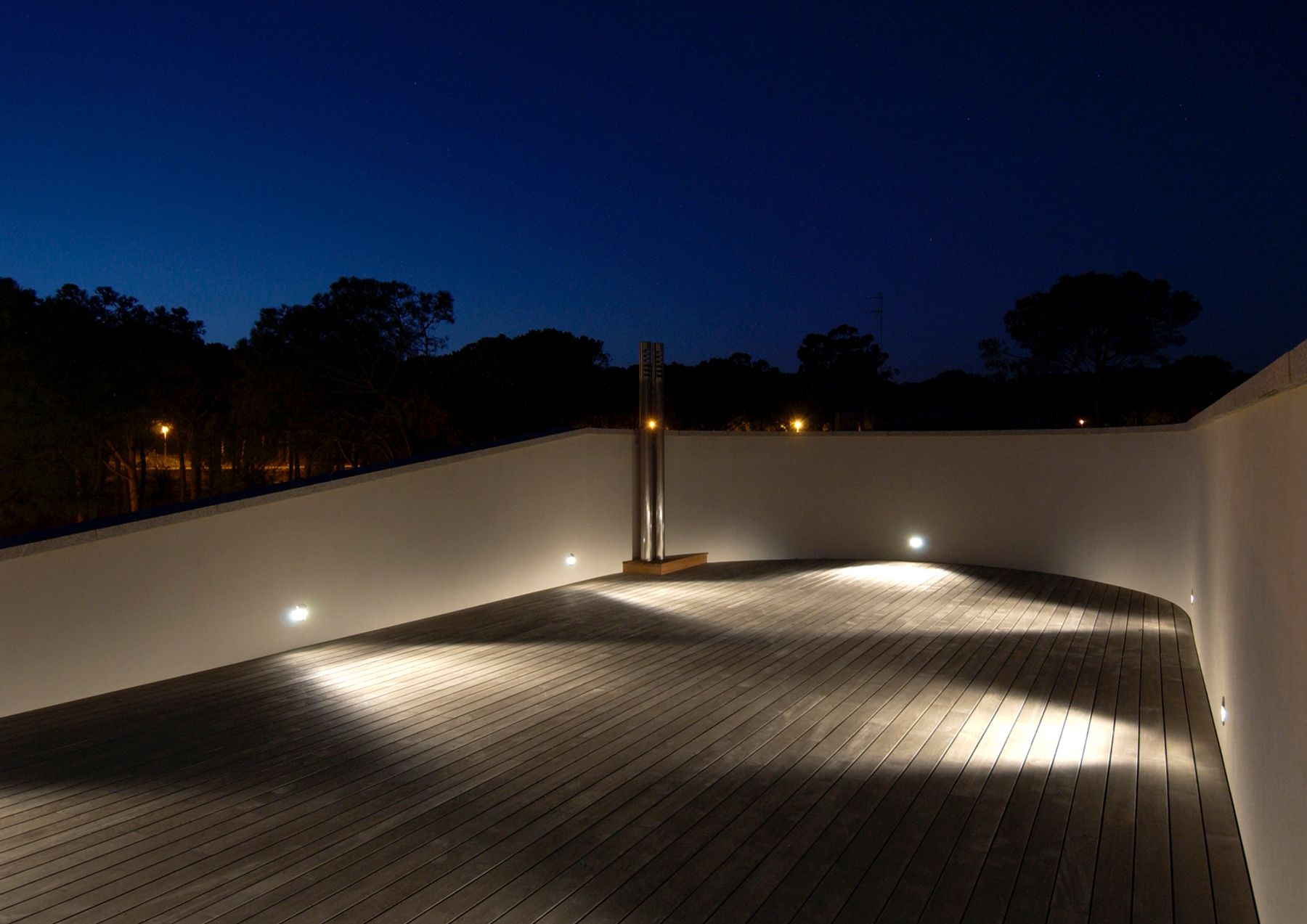 Private residence in Palamós. Architecture and lighting design: Jordi Garcés, Barcelona.