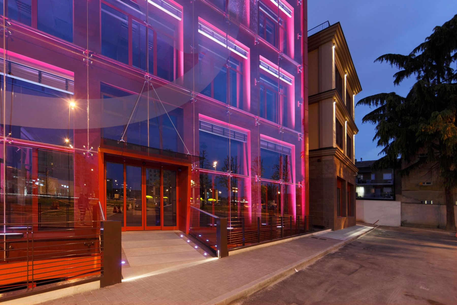 Banca Farnese, Plaisance. Architecte : Studio Scagnelli, Plaisance.