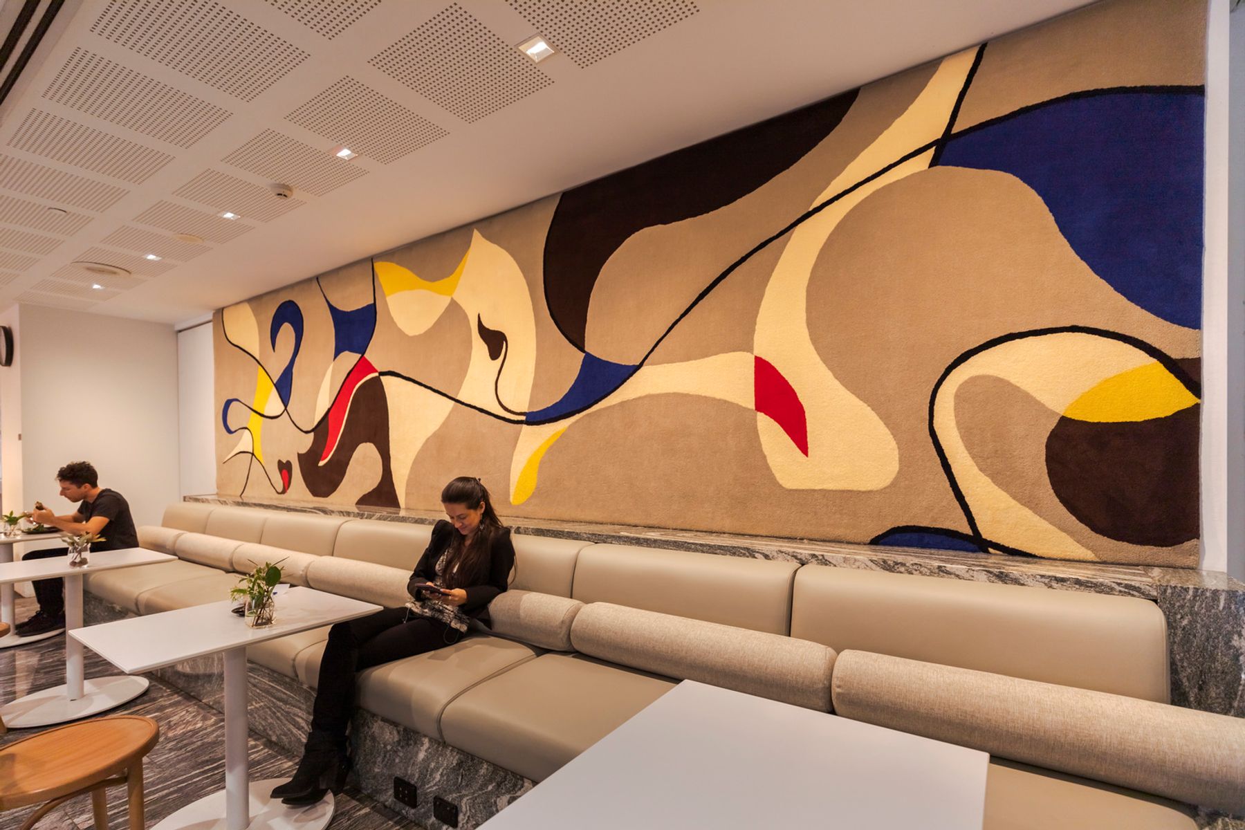 Boulangerie Wholegreen, Sydney. Architecture : Sarah Johnson / Lifesize, Sydney. Photographie : Jackie Chan, Sydney.