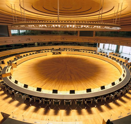 Stella - Elevados paquetes de flujo luminoso para intensidades lumínicas muy elevadas