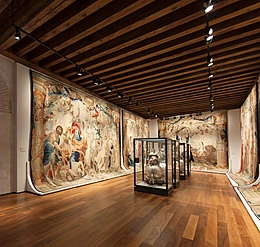 Esposizione di tessuti antichi nel Colegio de Infantes, Toledo