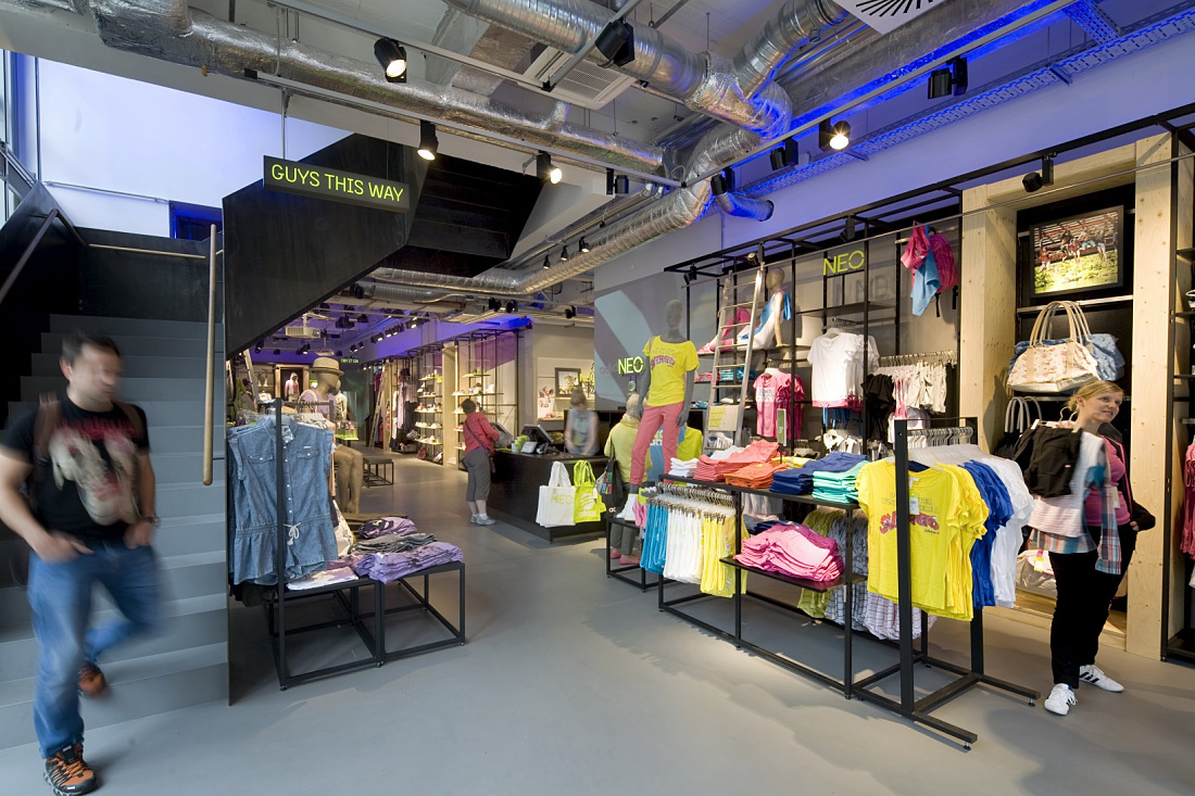 LED-Licht: adidas NEO Store, - Shop - Projekte