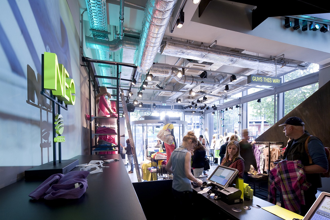 adidas NEO Store, Tauentzienstrasse