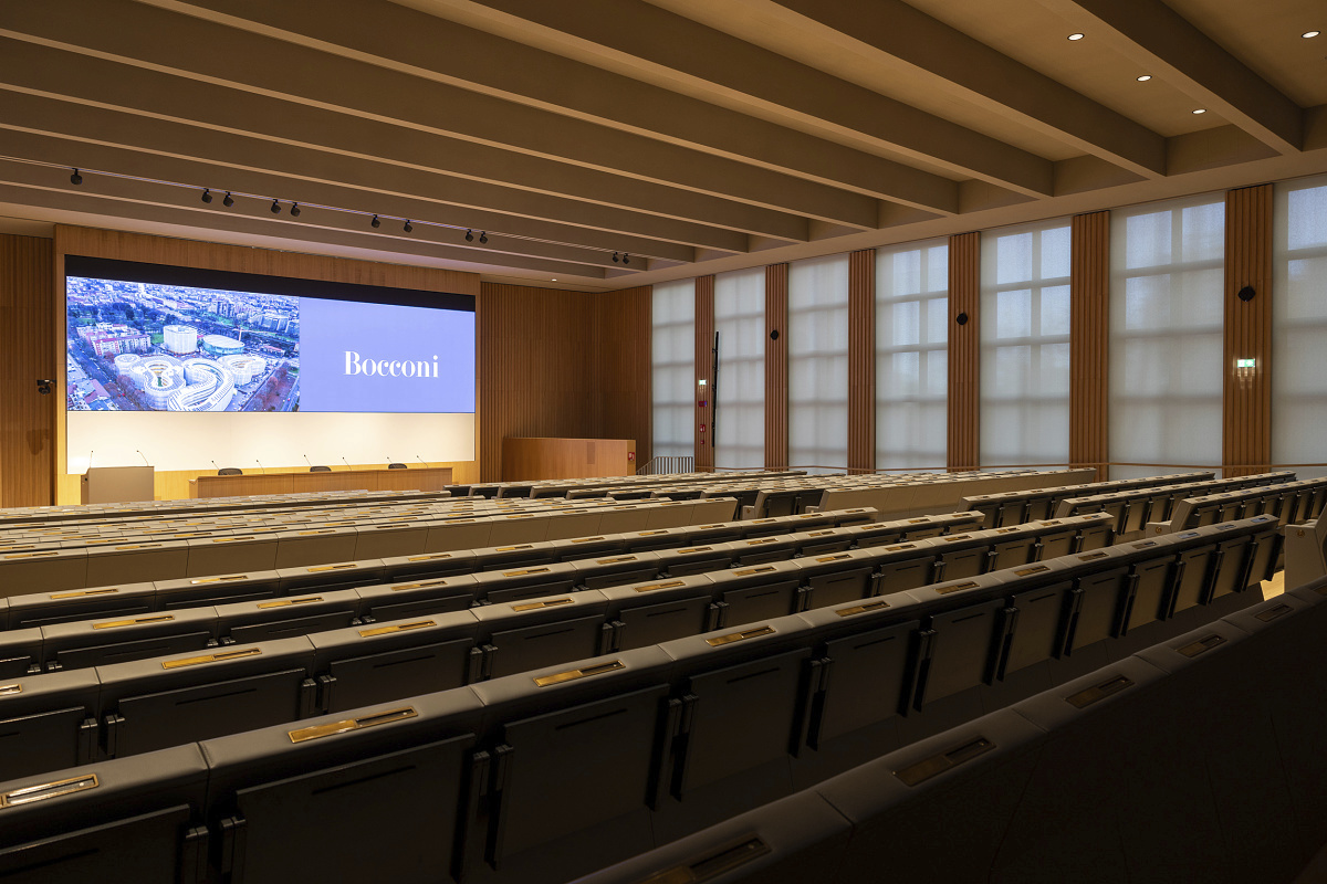 Universidad Comercial Luigi Bocconi, Milán / Aula Maggiore Roberto Franceschi