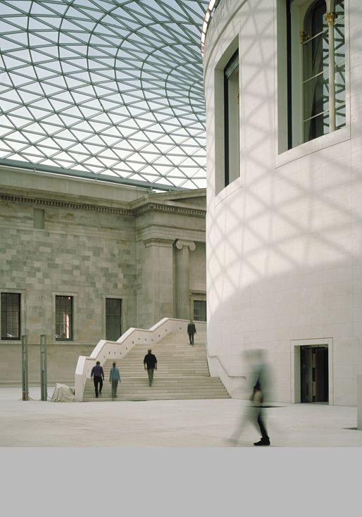 British Museum, Elizabeth II. Court