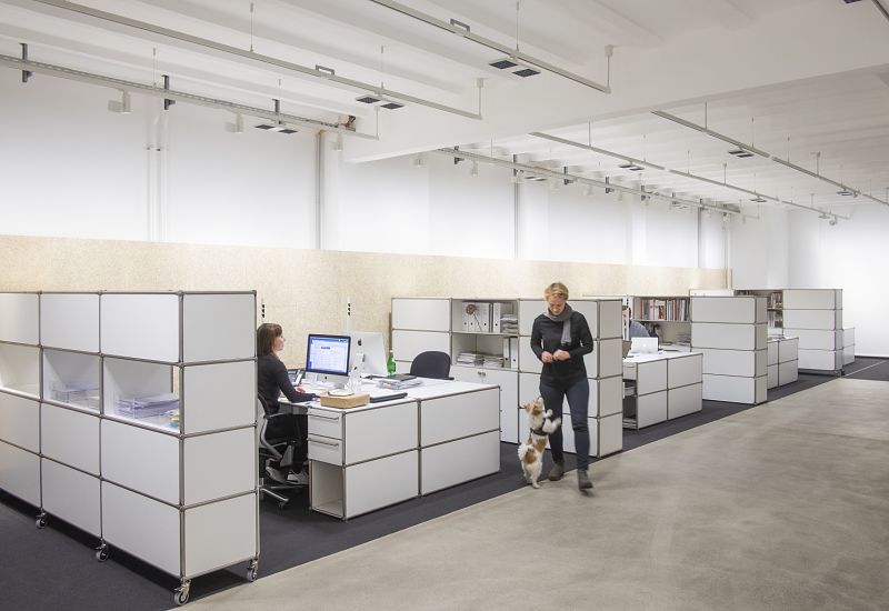 How to plan flexible office environments: downlights for track