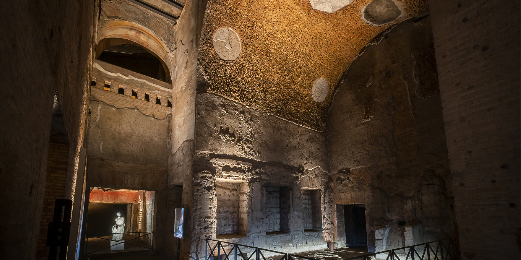 ERCO brengt de Domus Aurea naar het licht, Rome, Italië