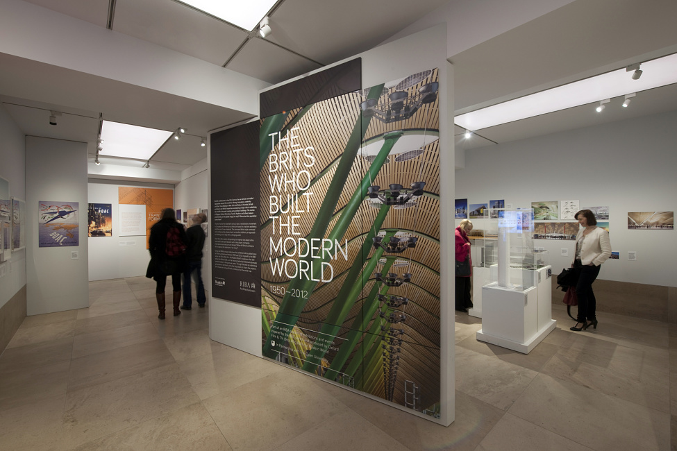 Exposición «The Brits Who Built The Modern World» (Los británicos que construyeron el mundo moderno) en el Royal Institute of British Architects, Londres