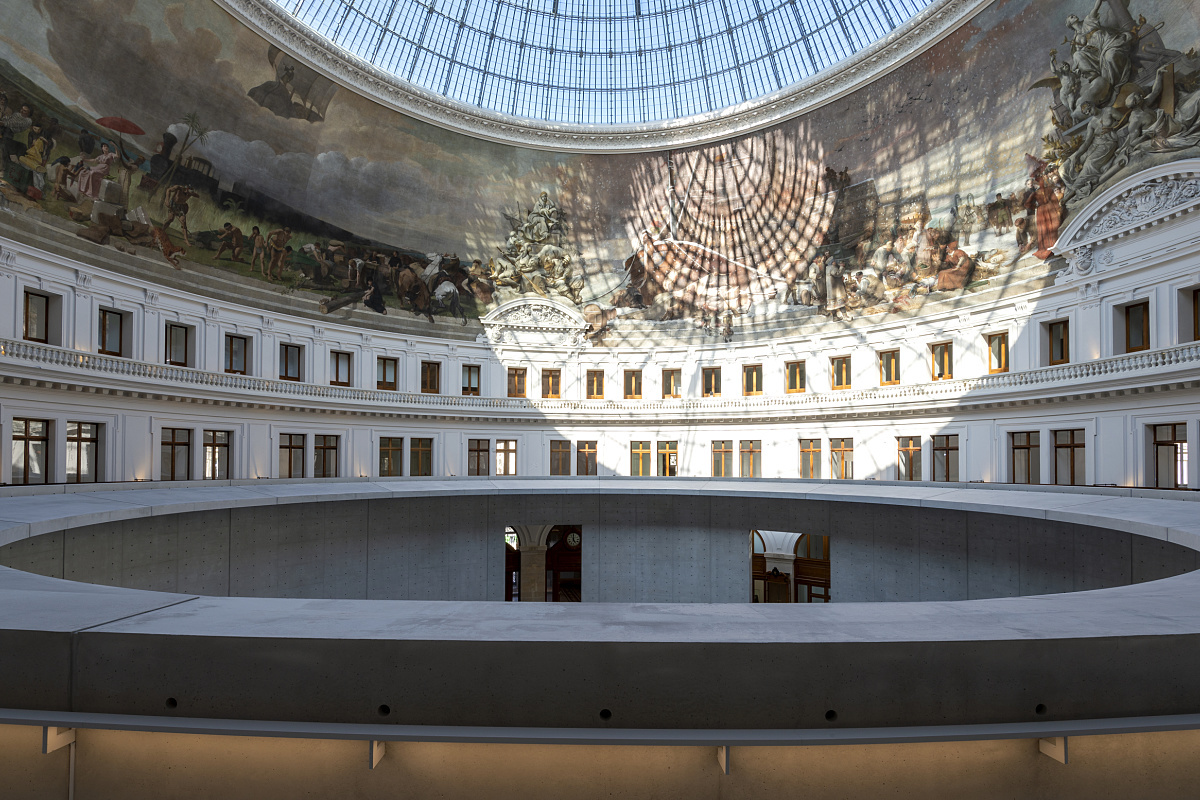 Una iluminación flexible para la Bolsa de Comercio – Colección Pinault, París