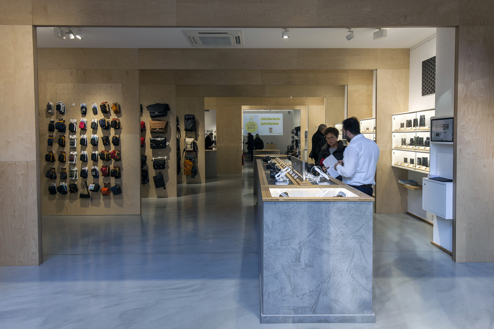 Foto Koch, retail outlet for photographic accessories, Düsseldorf, Germany