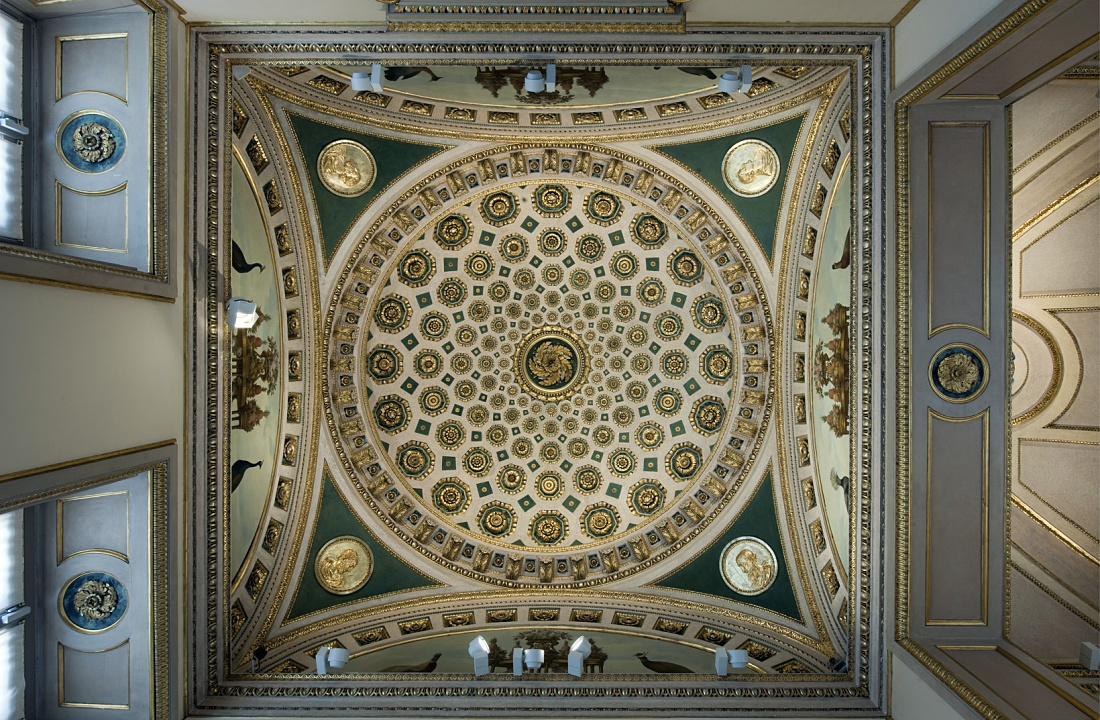 Gallerie d’Italia, Piazza Scala