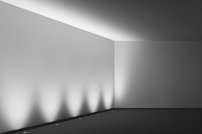 Illuminazione diffusa delle pareti con luce radente