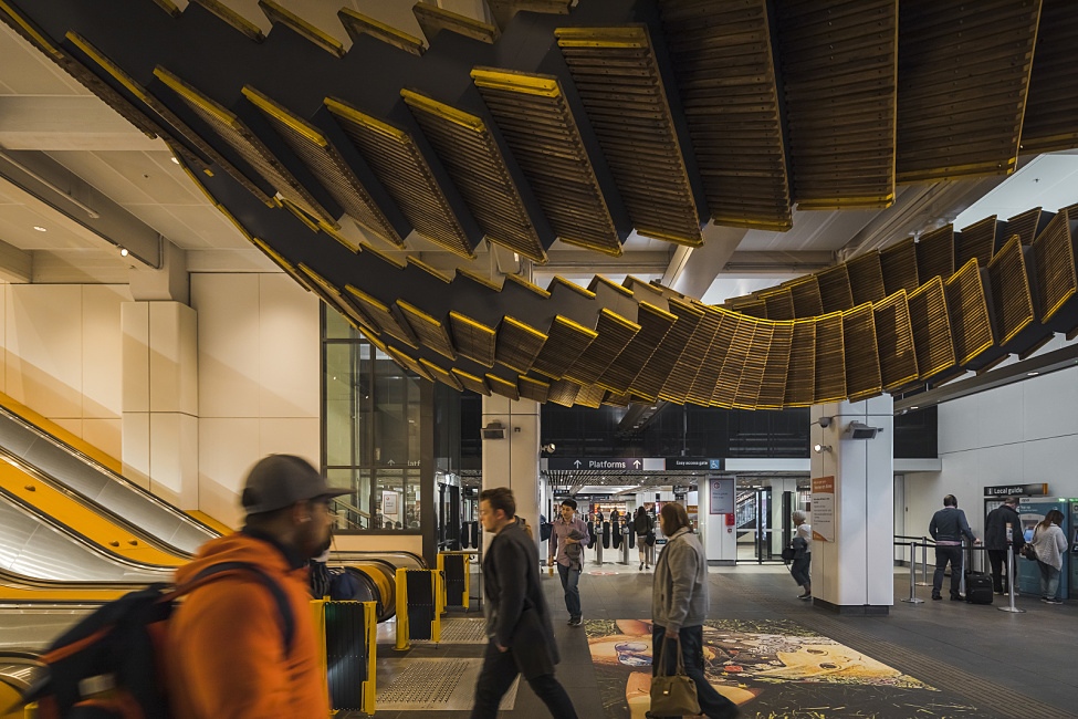 Skulpturen Interloop på Wynyard Station, Sydney