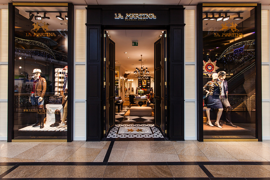 LED light La Martina boutique Prague Shop Projects